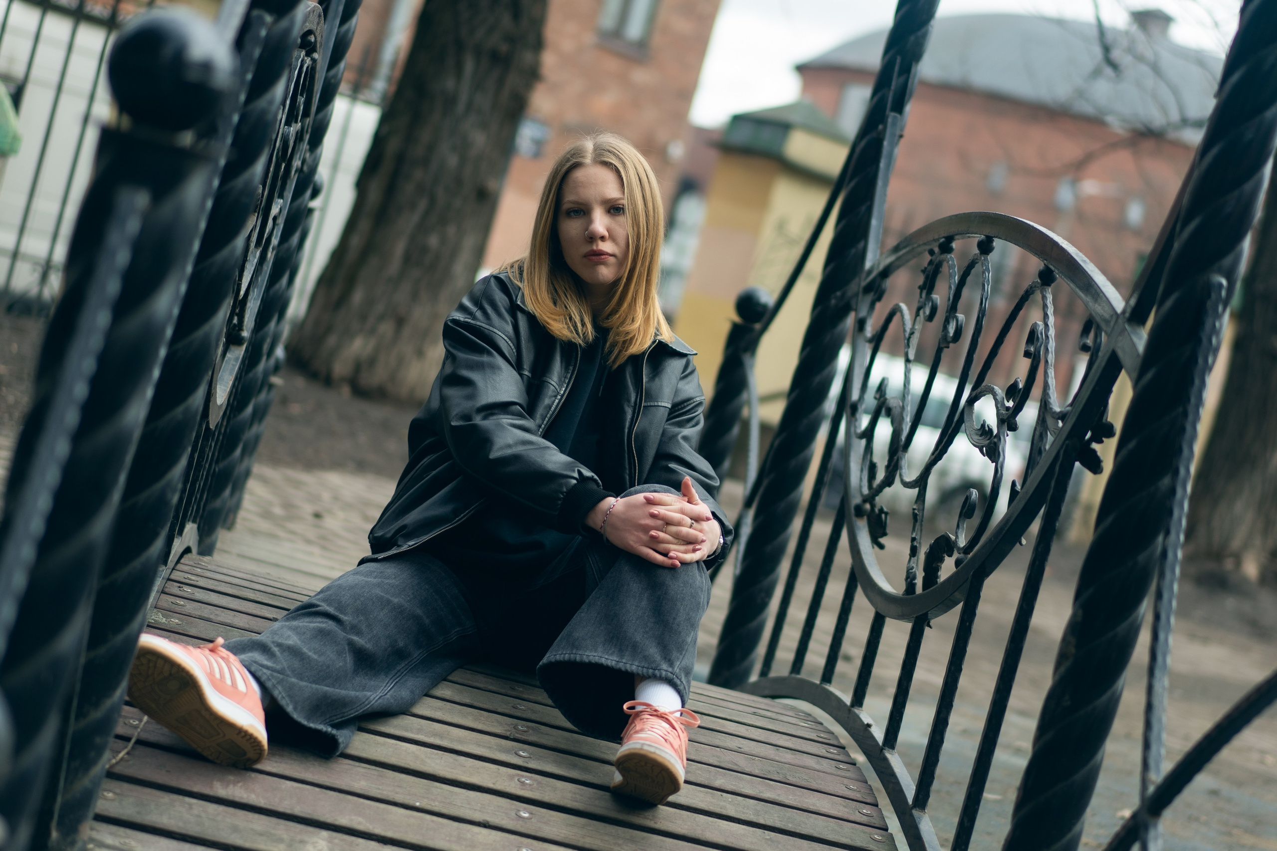 Прогулочная фотосессия по Обводному каналу. Виктория Спорова. Ваш портретный фотограф в Санкт-Петербурге