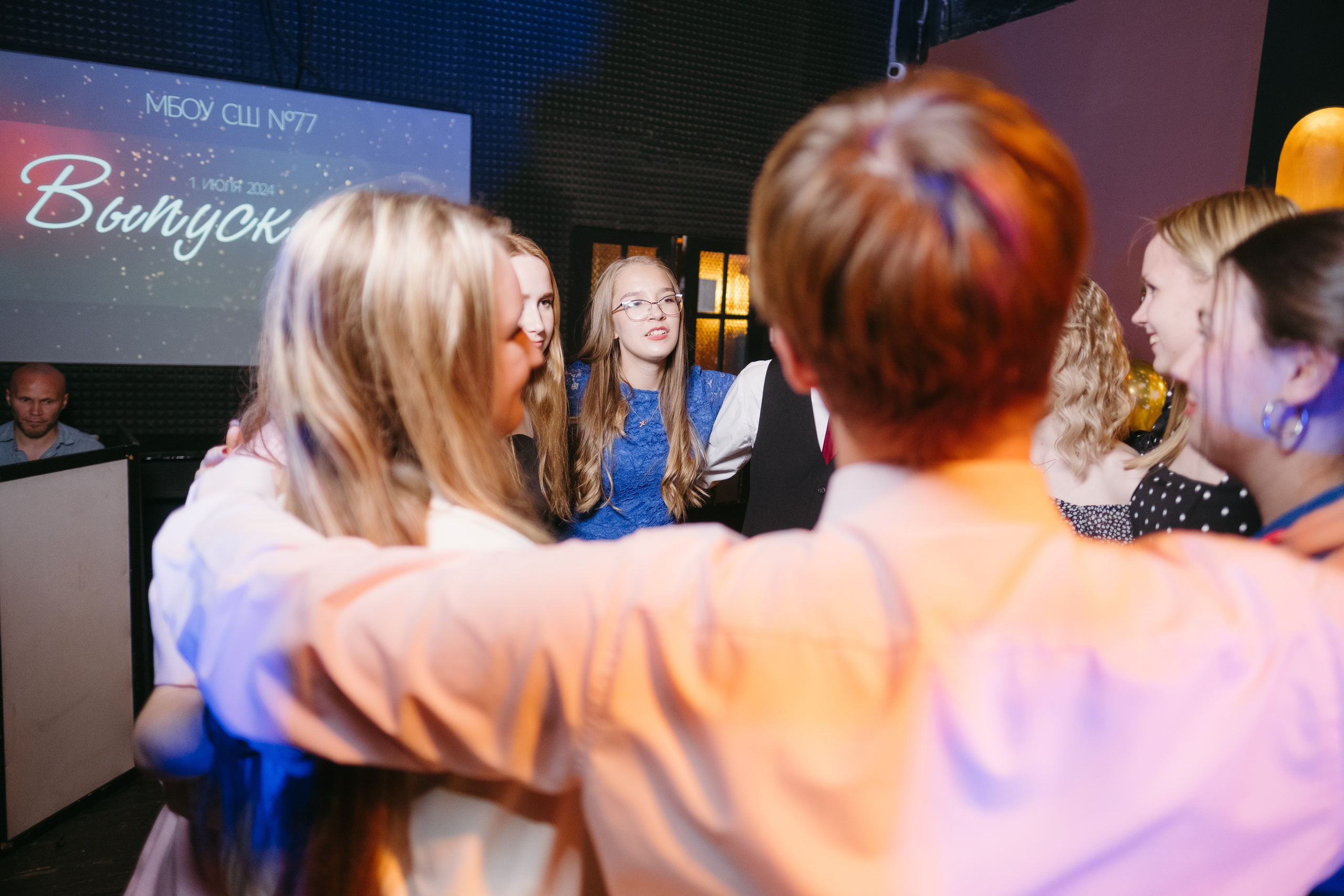 Выпускной 11 класс. Свадебный и репортажной фотограф Денис Ожигин в Краснодаре и Краснодарском крае