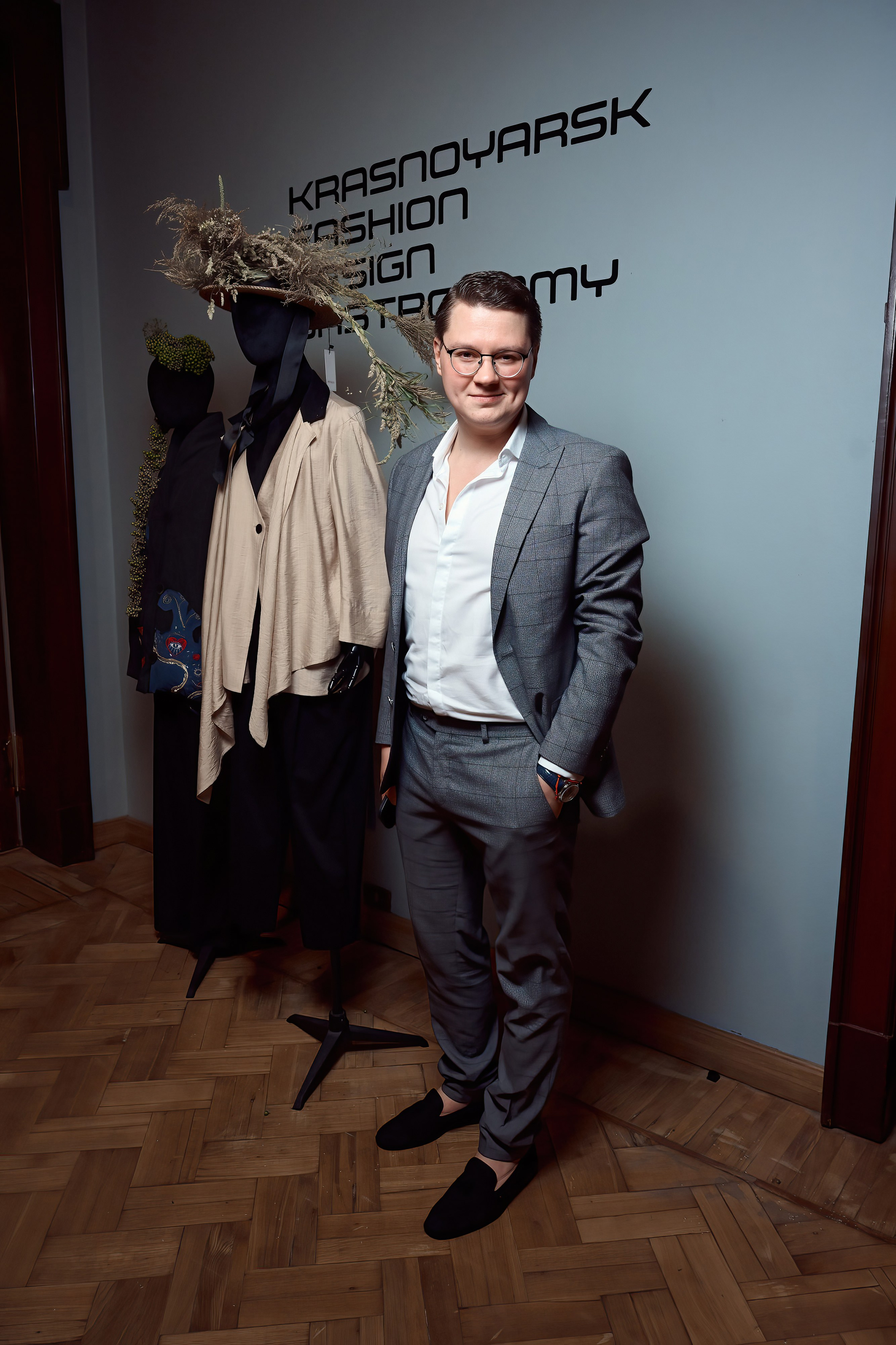 FHUB.2023. Дима Бабушкин. Фотограф. Подиум. Репортаж. Творчество. Дорого