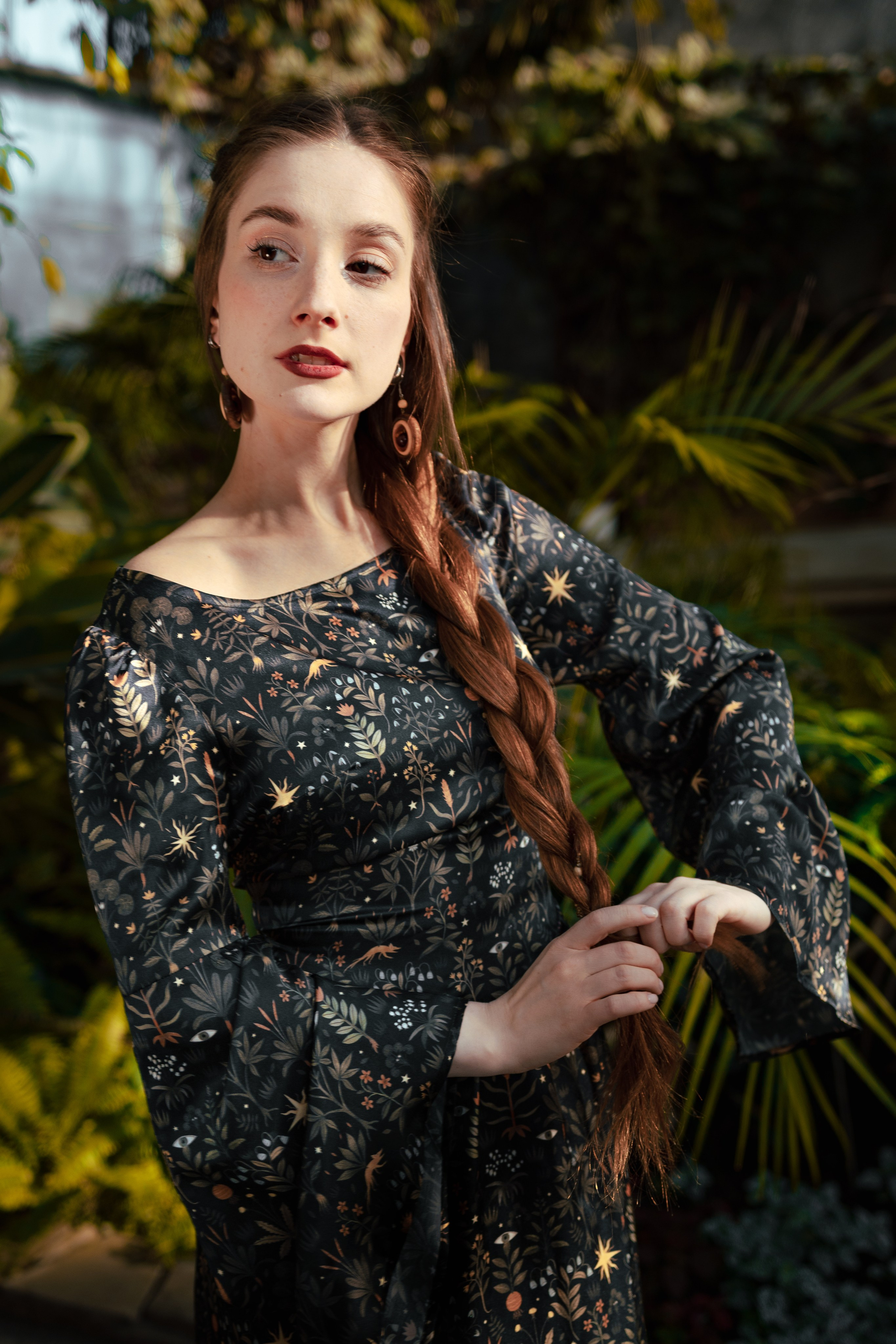 Съемка шёлковых платьев для PlantMyBones