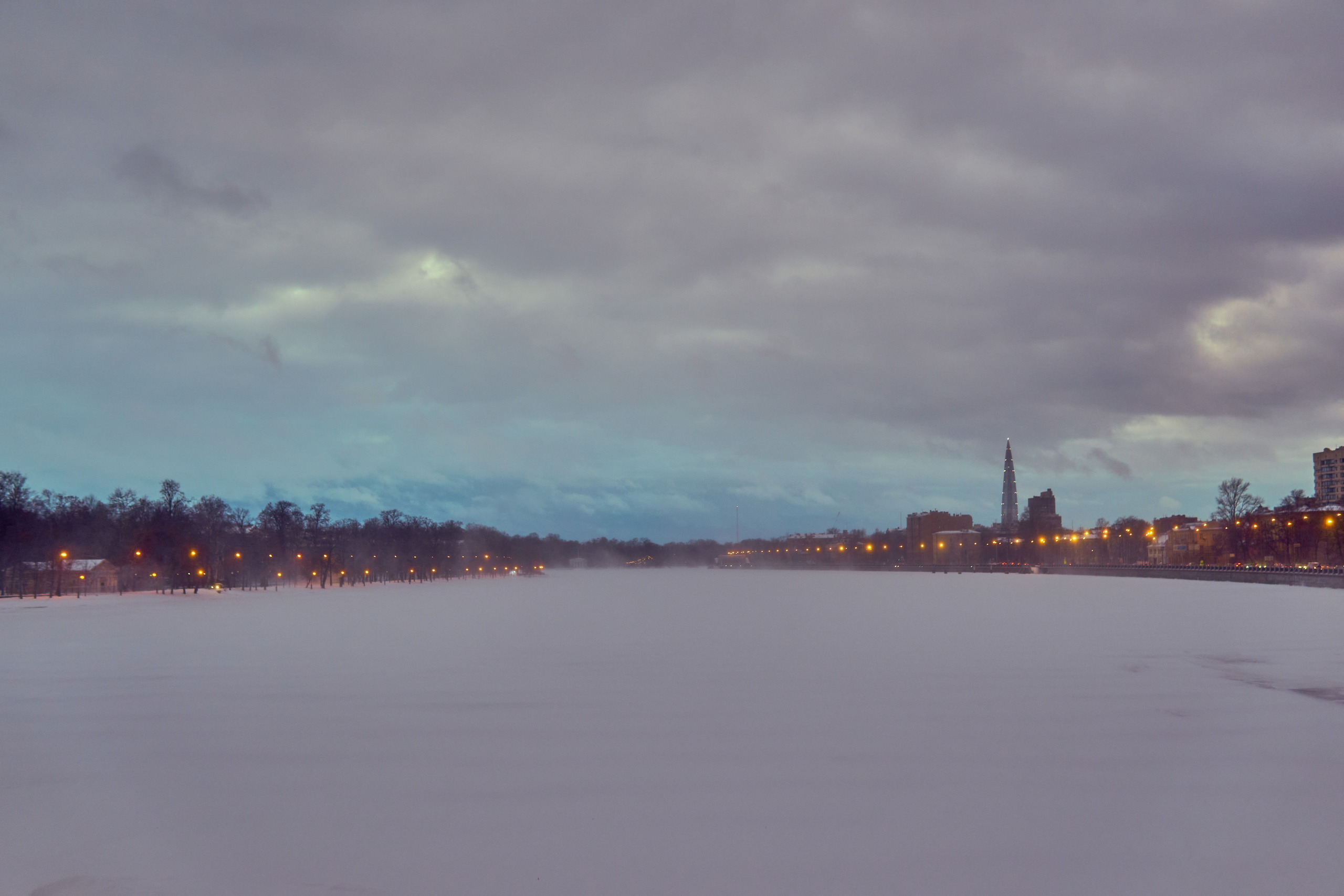 Художественный репортаж шторма в СПб. Фотограф людей и животных в Санкт-Петербурге Марина Бурмистрова