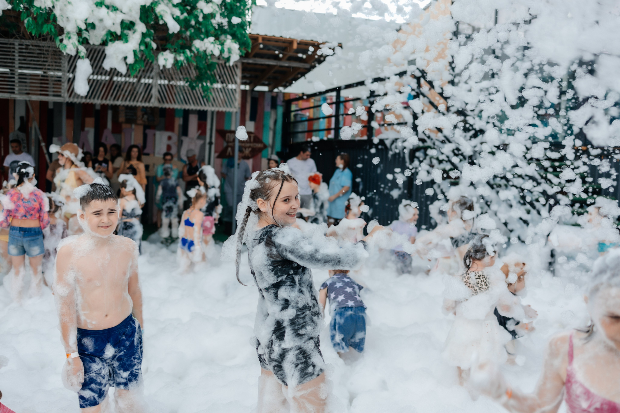 07.06.2026 Пенная вечеринка/Малибу. Семейный и детский фотограф в Славгороде Анастасия Винс