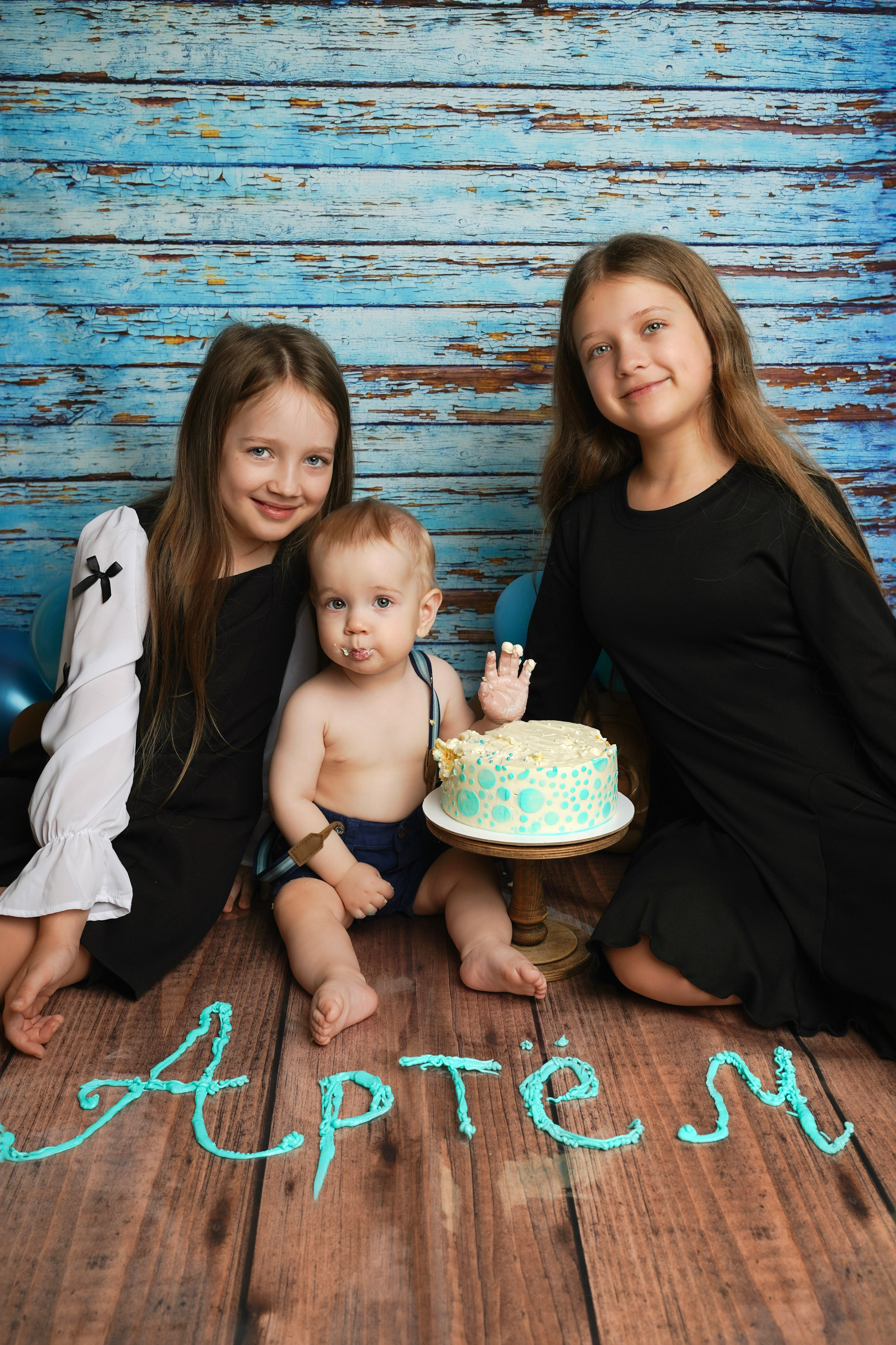 Фотосессия ГОДОВАСИЕ. Фотограф новорожденных, детей до года и беременных в Симферополе