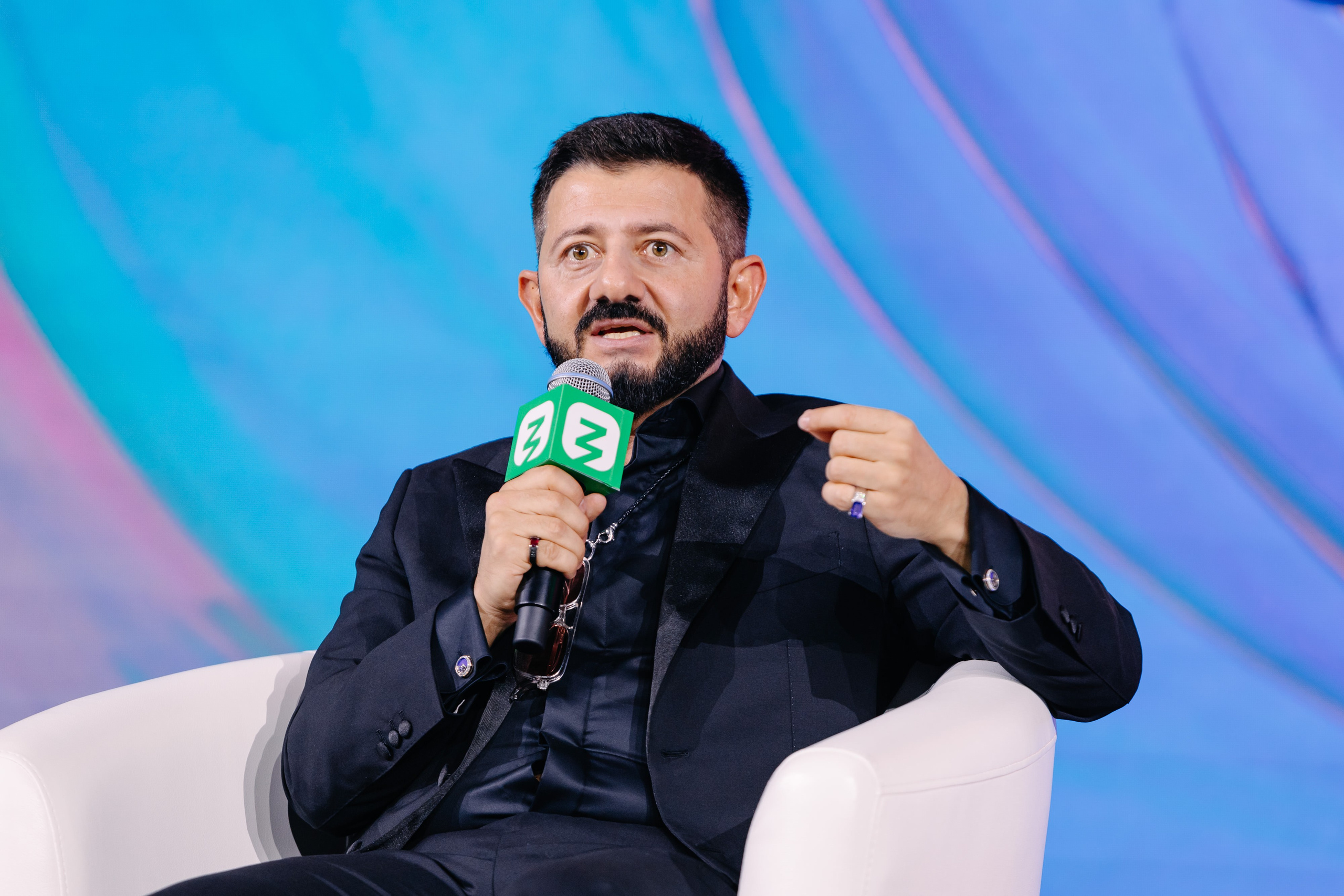 Всемирный фестиваль молодёжи 2024 в России. Репортажный фотограф в Москве, Сочи и Санкт-Петербурге