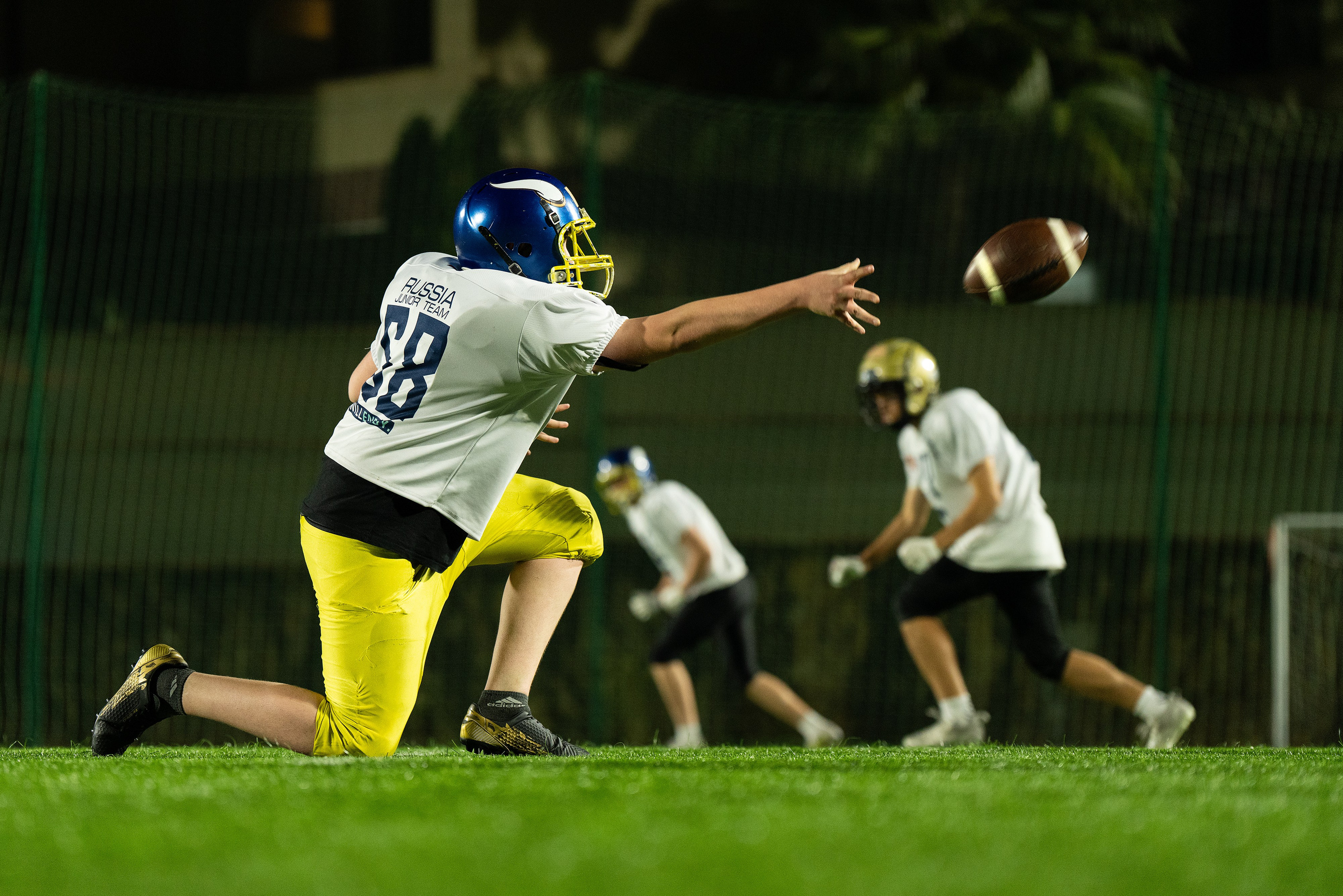 Репортажный фотограф в Сочи — профессиональная съёмка событий и мероприятий. Профессиональная фотосъемка в Сочи: репортаж, предметная, ювелирная фотосъемка, недвижимость, фуд-фотография. Фотограф Александр Афанасьев