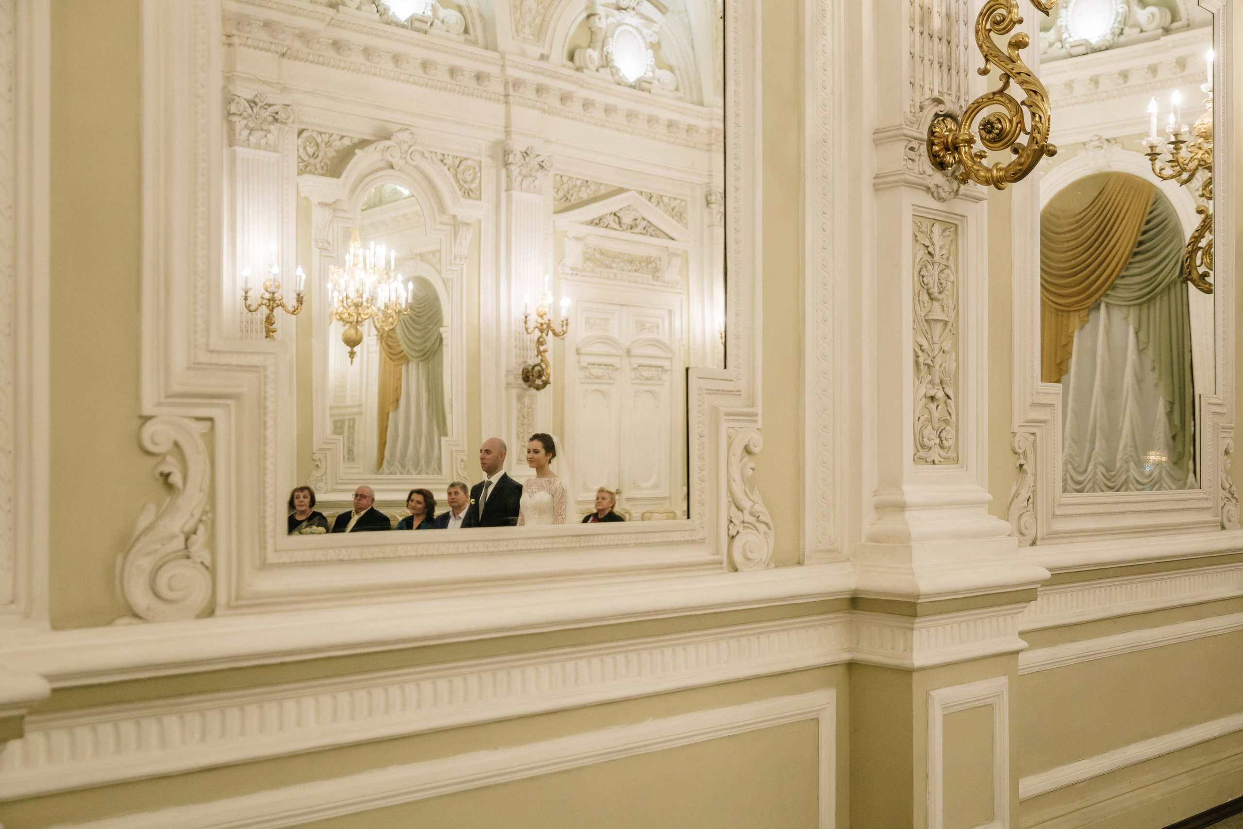 ОКТЯБРЬ | Дворец № 1 Талион, Особняк военного министра. Свадебный фотограф в Санкт-Петербурге Полина Корзухина