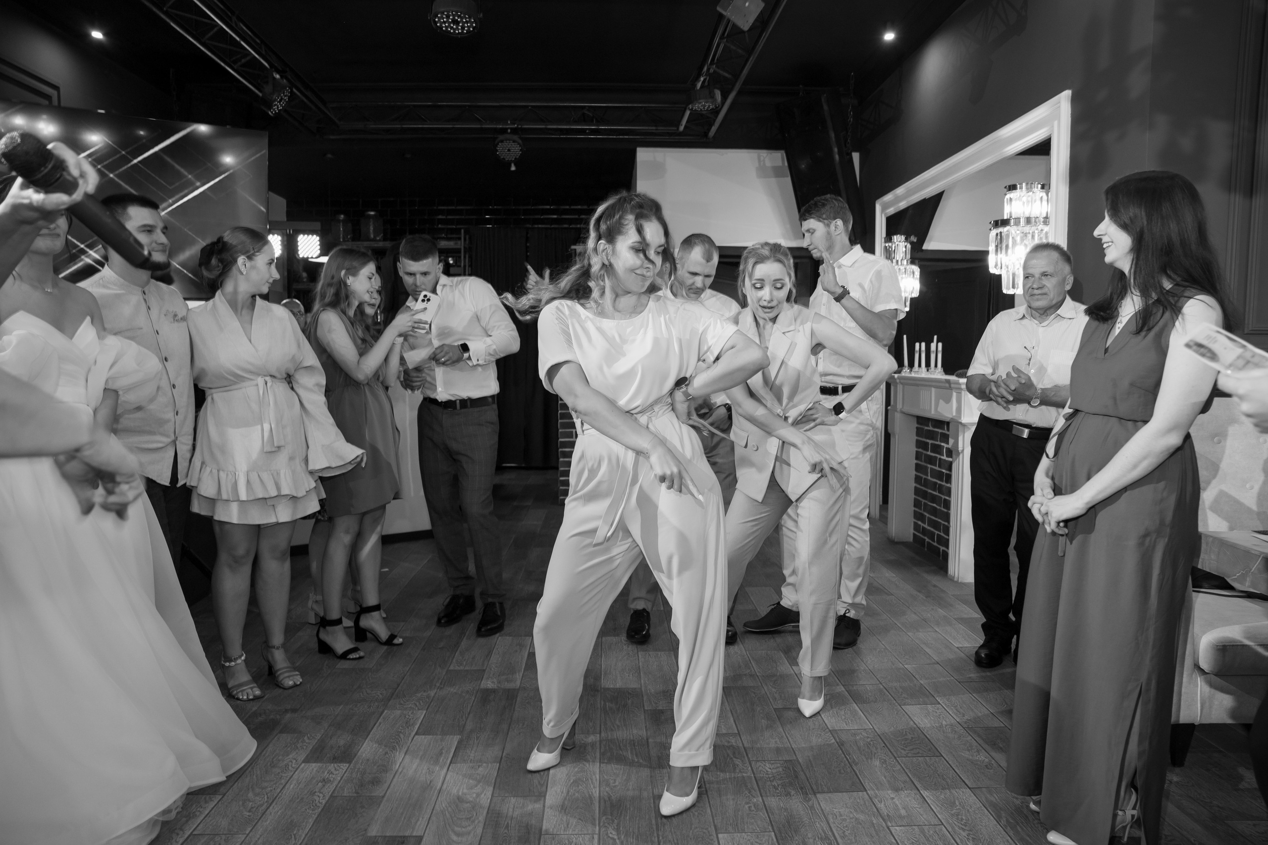 Полина и Дмитрий, загородный клуб «Барин», ЗАГС в г. Пушкино. Свадебный и репортажный фотограф (Москва, Королев и другие)