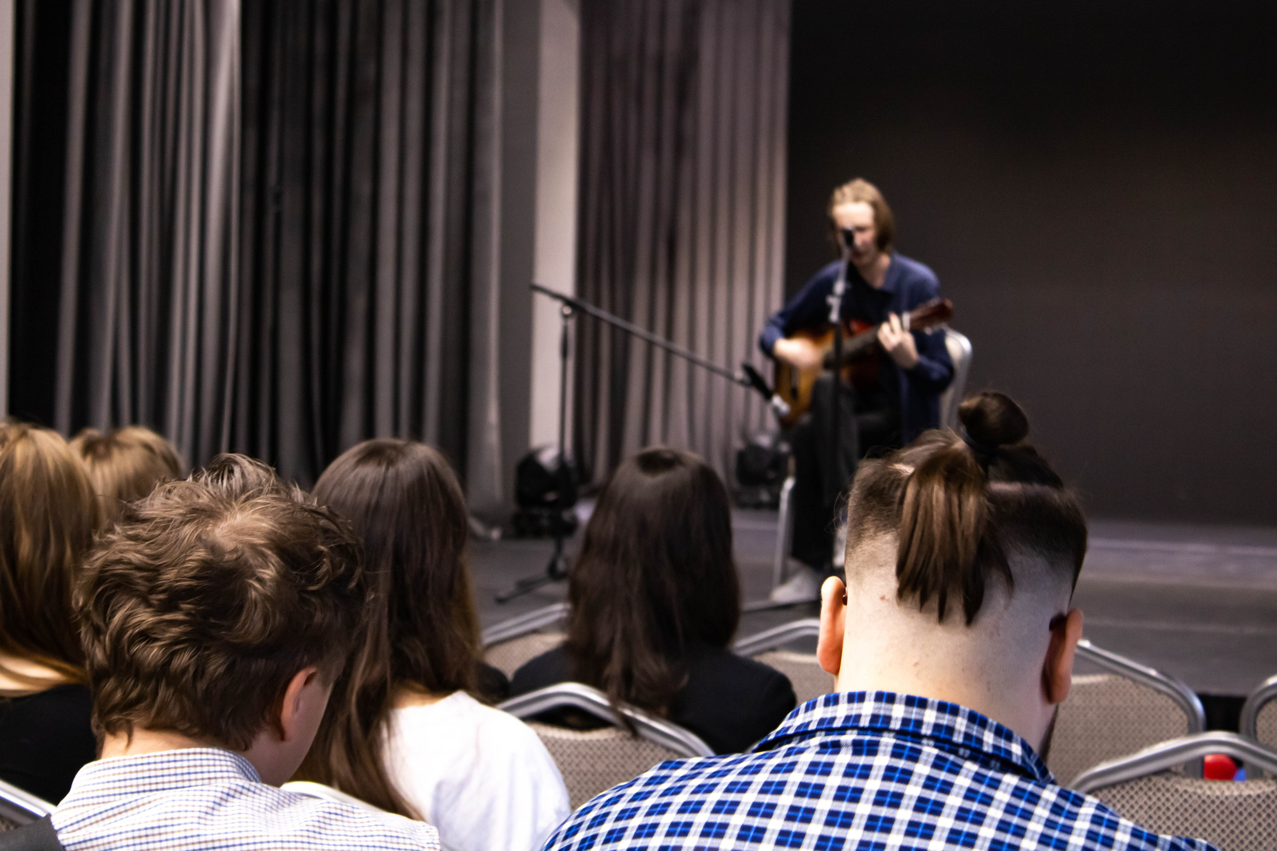 Квартирник в Екатеринбургской академии современного искусства