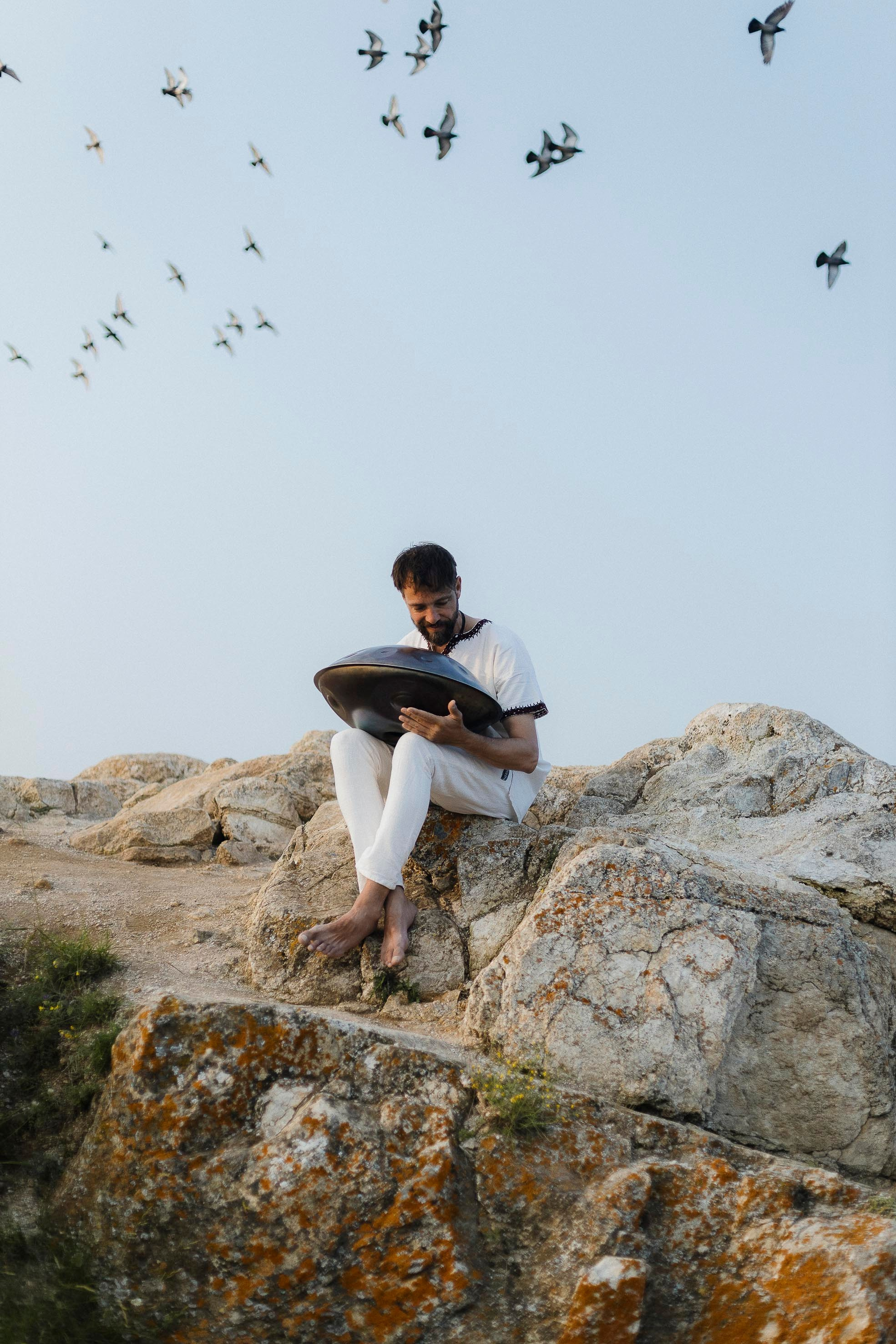 Контентная съемка для саундхиллера, Хужир. Фотограф Ольхон/ Индия, Регина