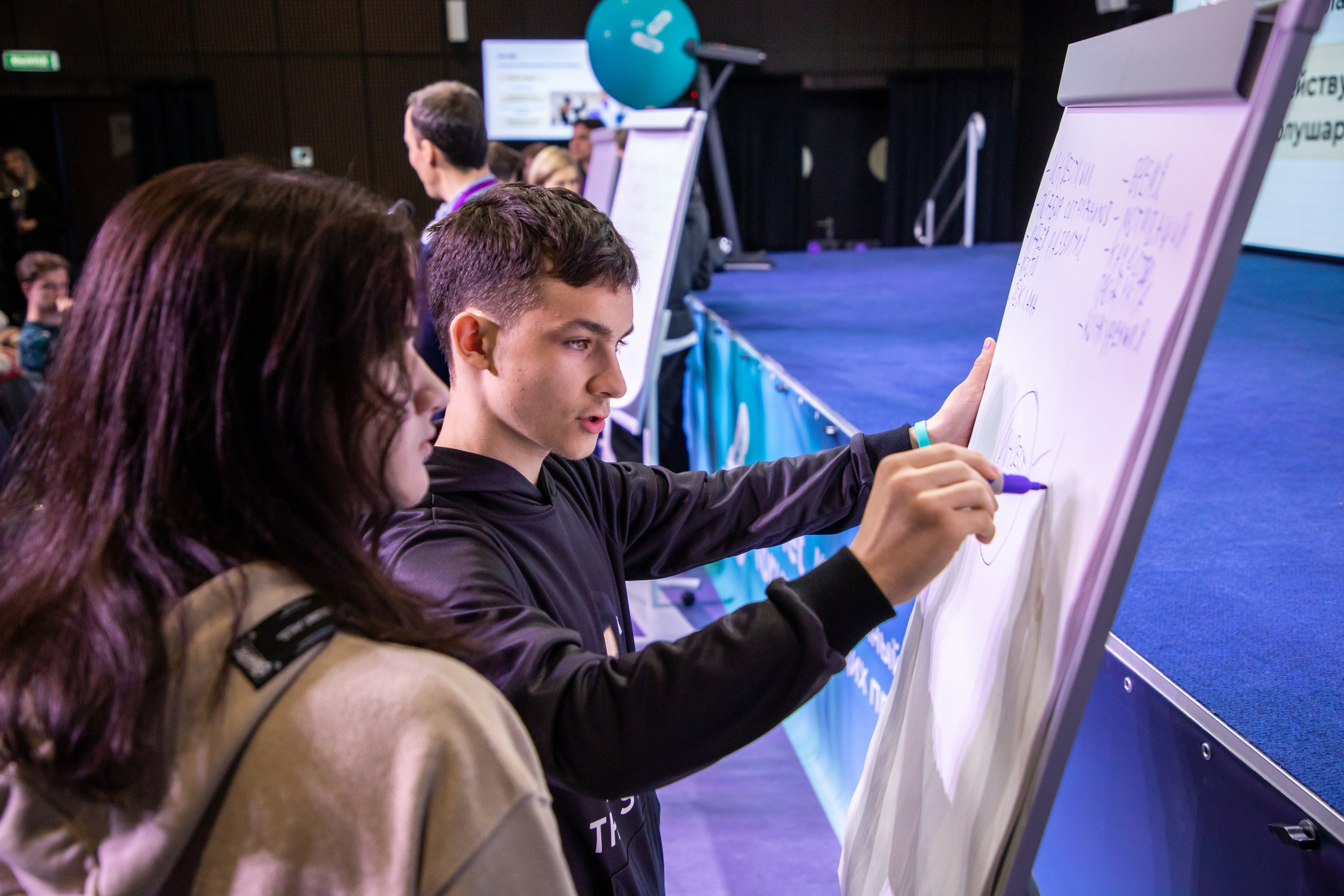 Форум Бизнес Фокс 2022. Репортажный фотограф Виктория Чорба