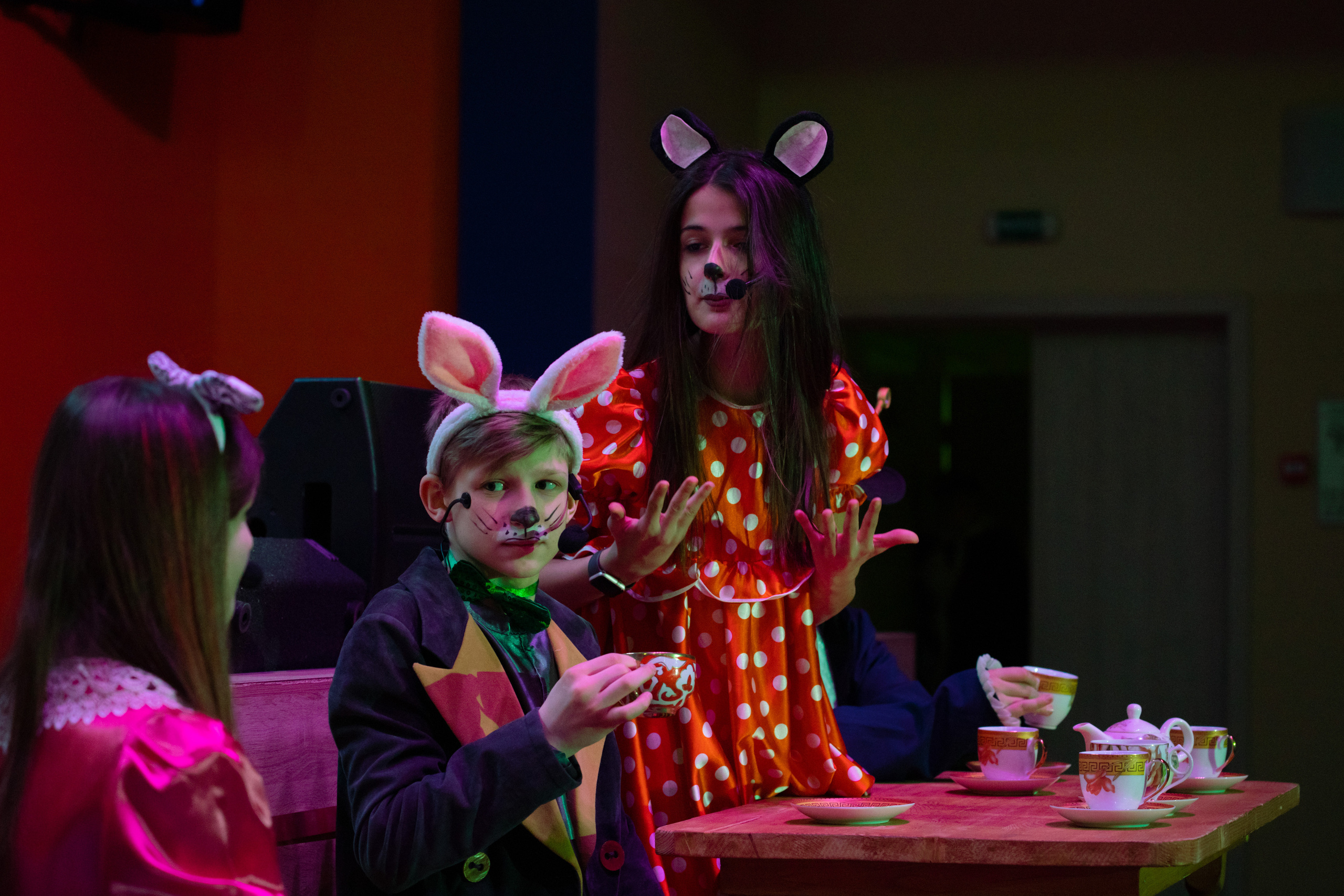Спектакль «Алиса в Зазеркалье». Репортажный фотограф Виктория Чорба