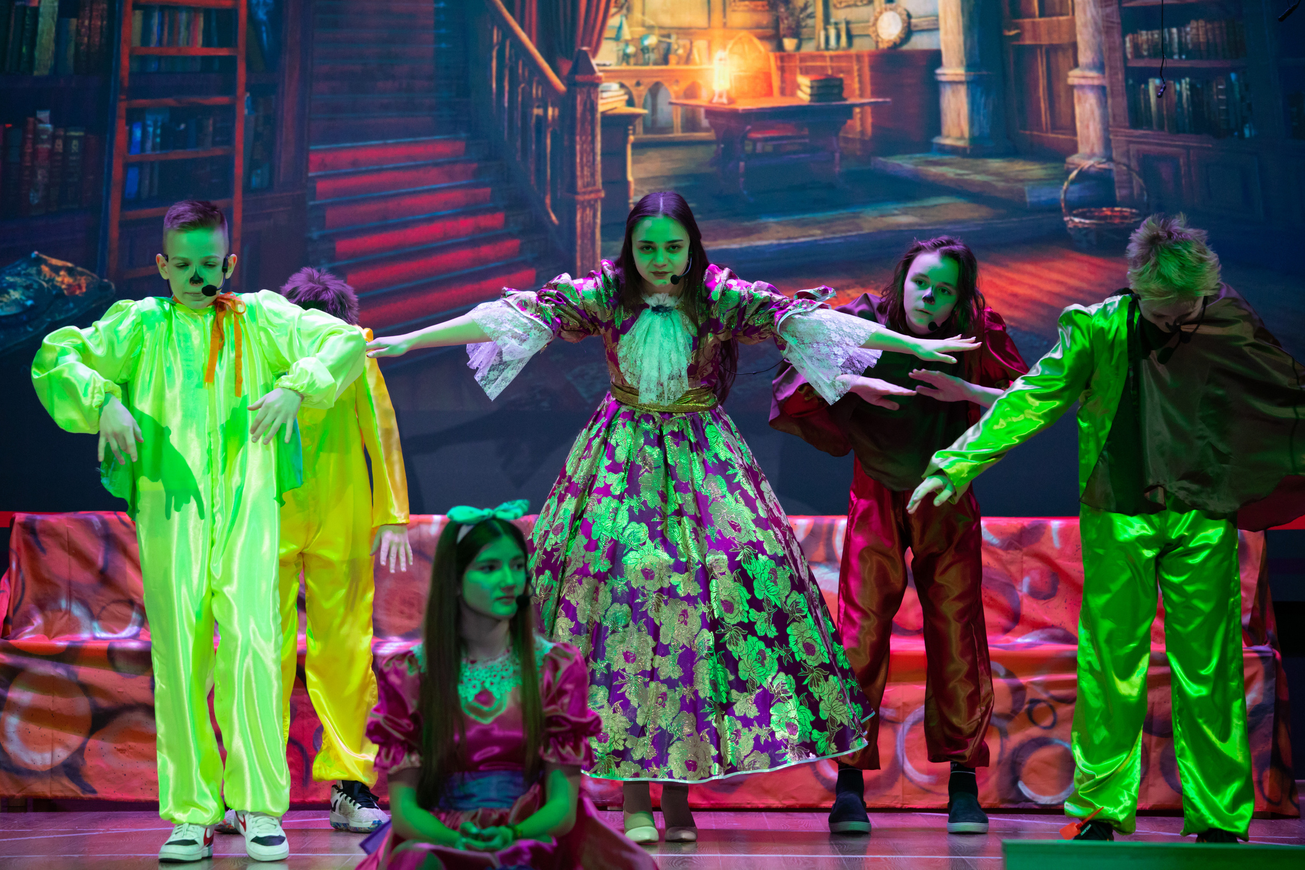 Спектакль «Алиса в Зазеркалье». Репортажный фотограф Виктория Чорба