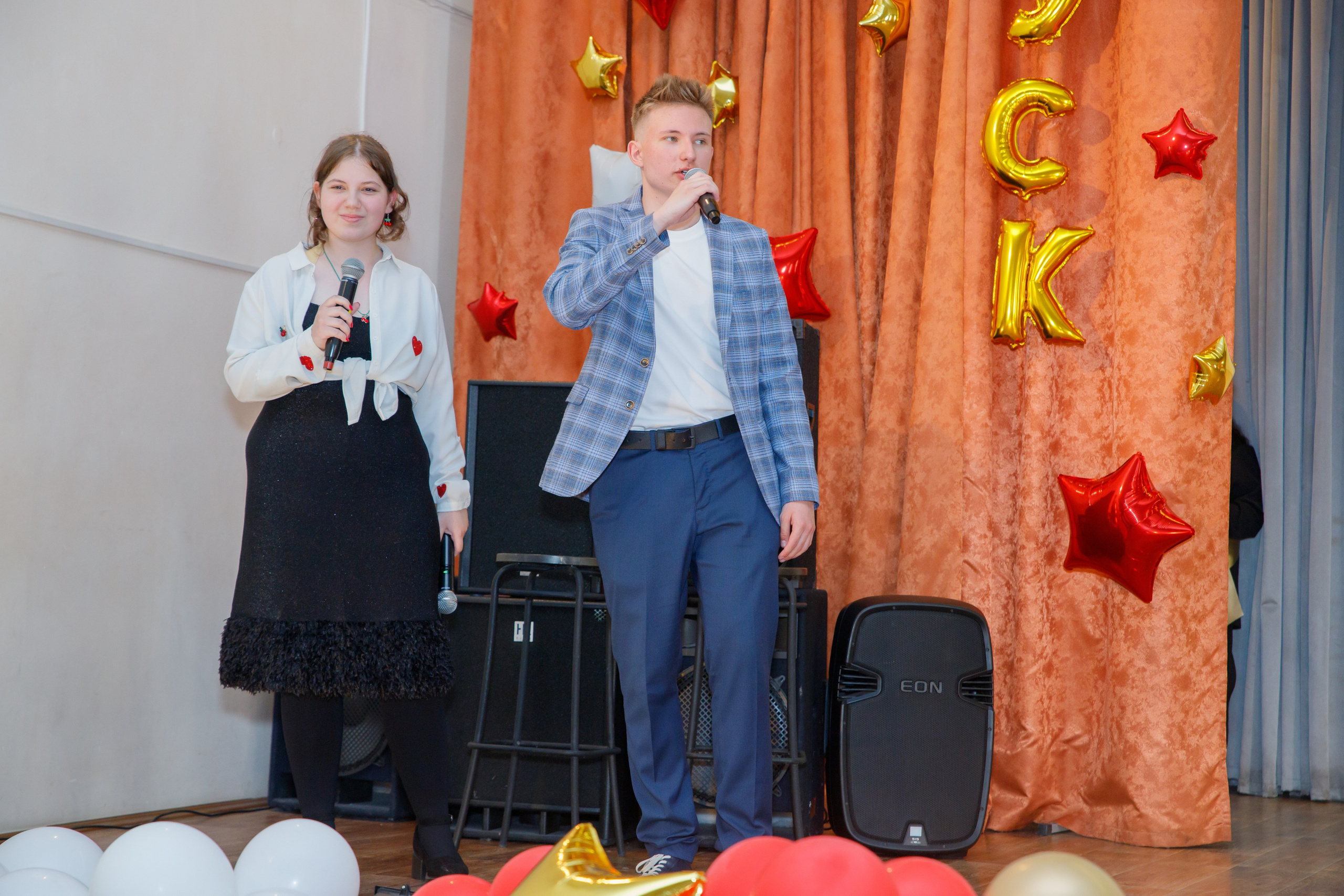 Репортажная съемка с Последнего звонка в школе в Москве. Семейный и школьный фотограф в Москве Анна Ткач