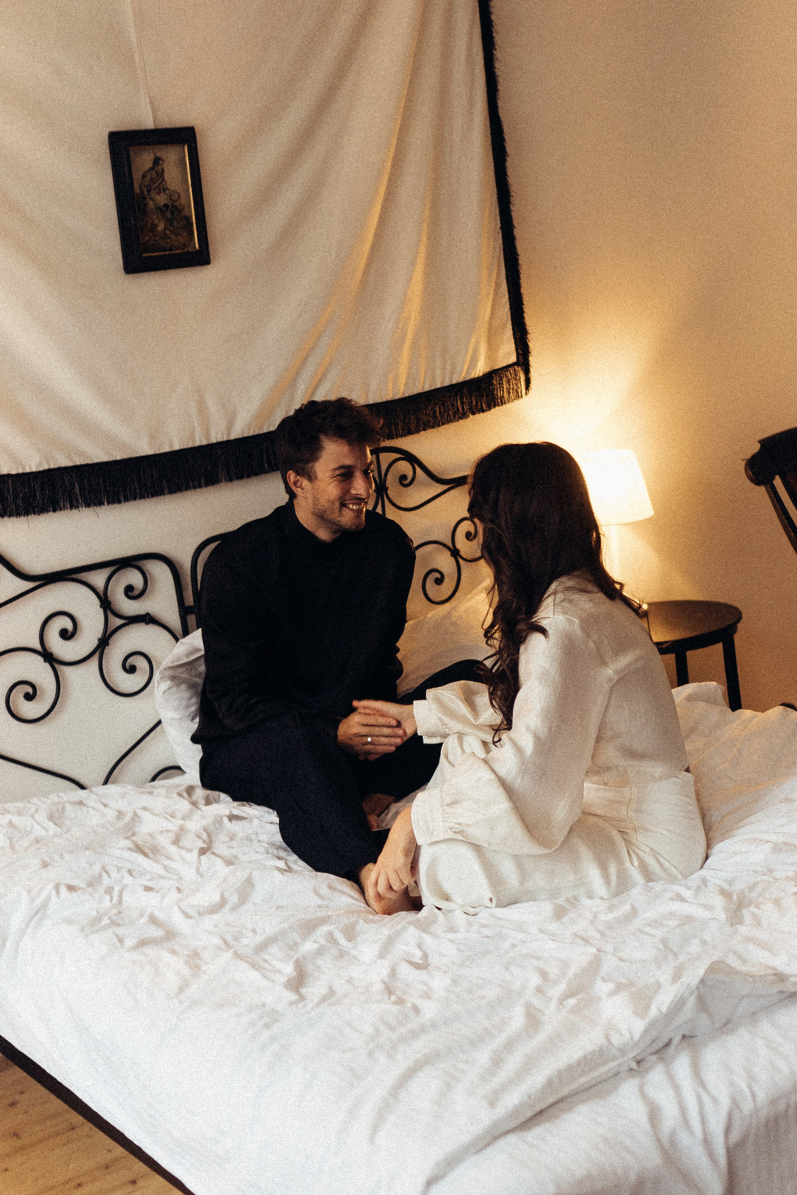 УТРО ЖЕНИХА И НЕВЕСТЫ В ПИТЕРСКОЙ КВАРТИРЕ И СЬЕМКА С СВАДЕБНЫХ ОБРАЗАХ. Профессиональный фотограф, Санкт-Петербург — Виктория Богомолова