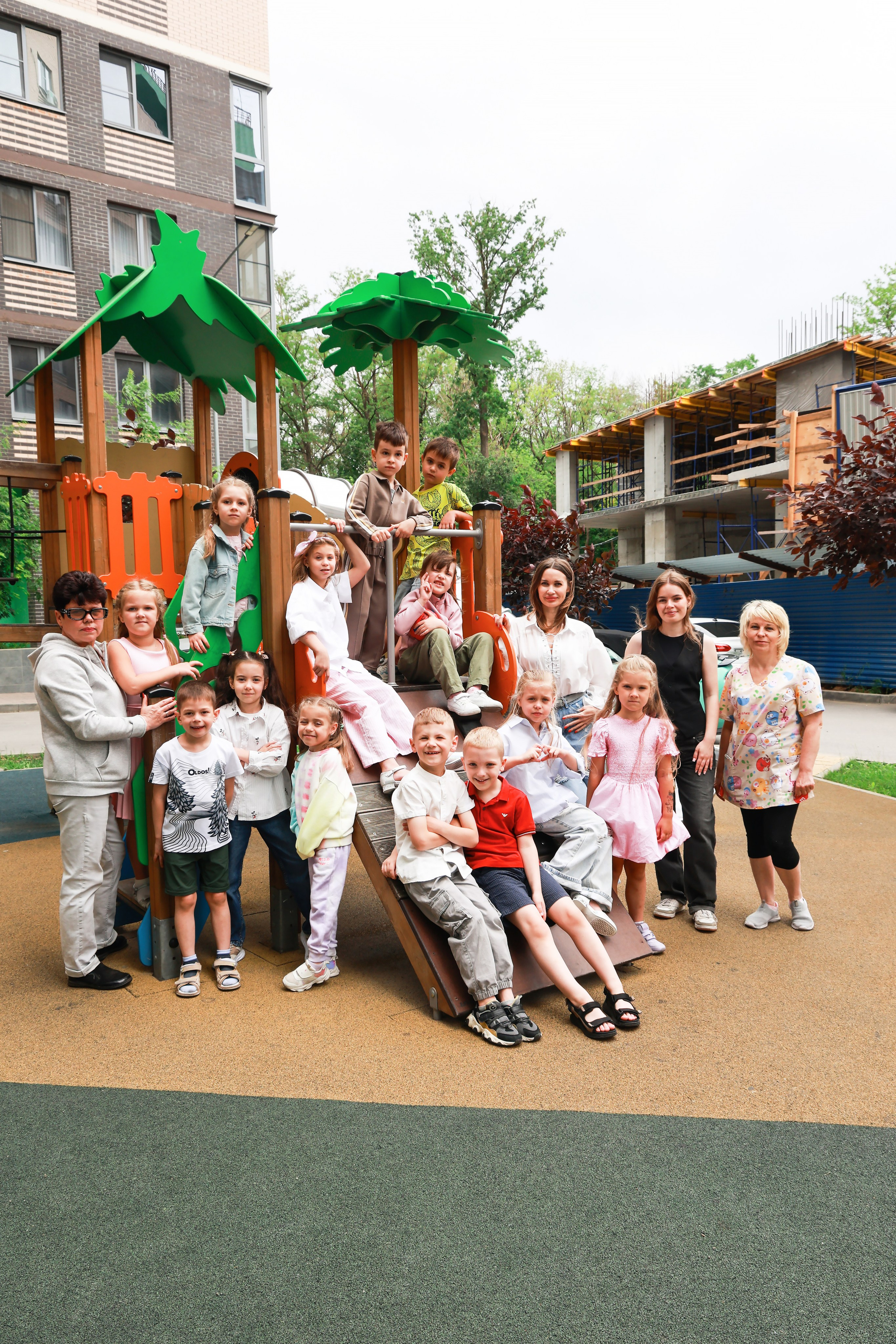 Выпускные съемки «Детский сад» Групповые фото. «ФотоЛерия» ФОТОГРАФ ВЫПУСКНЫЕ АЛЬБОМЫ