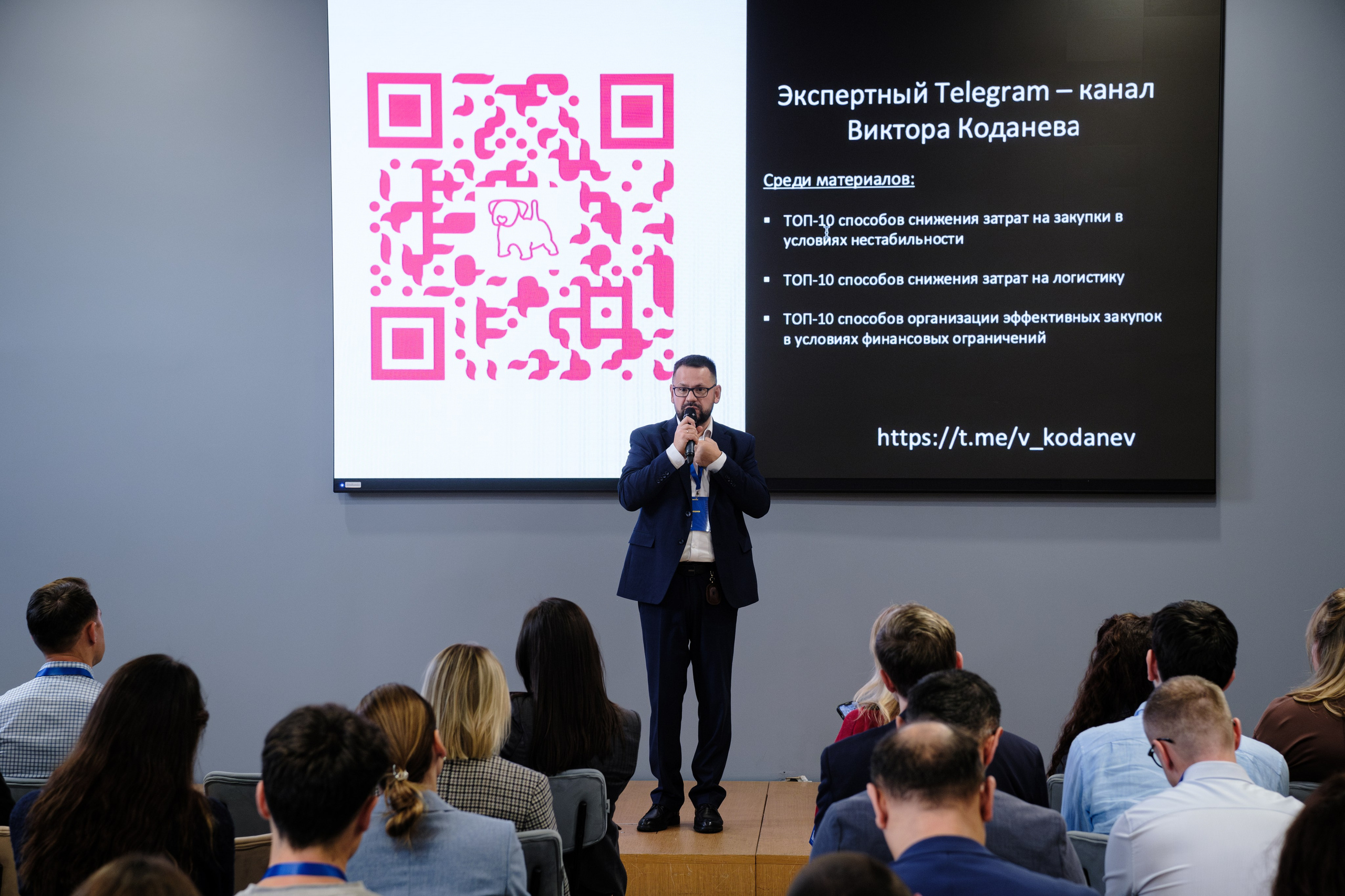 METRO. Репортажный и портретный фотограф в Москве Илья Спиридонов