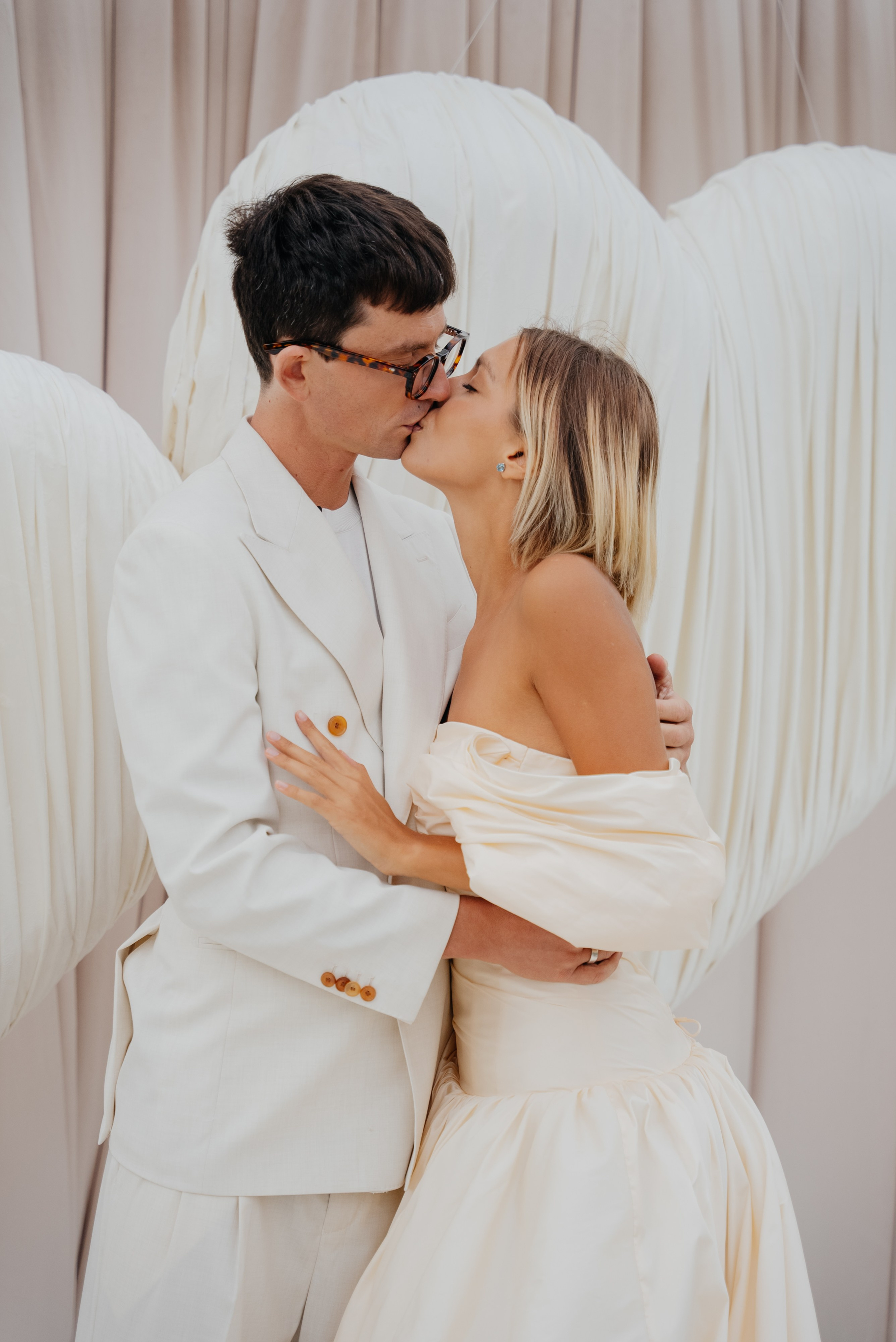 WEDDING. Akkanatart.kz