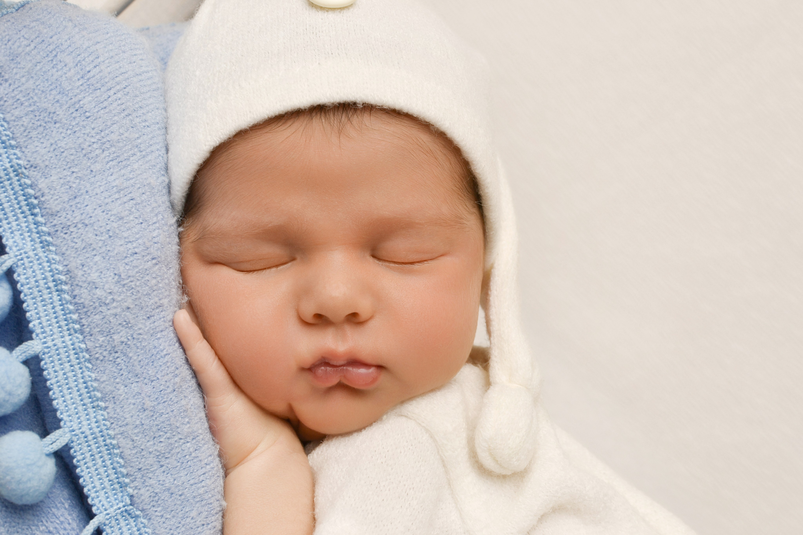 NEWBORN. Professional Worldwide Retoucher Retouch.Allusory