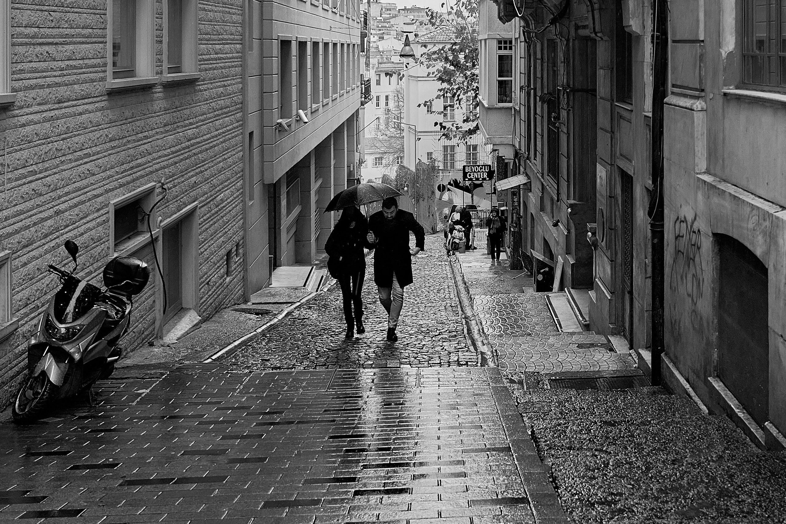 Пара, прохожие, дождь, Стамбул, Турция, Istanbul, Turkey