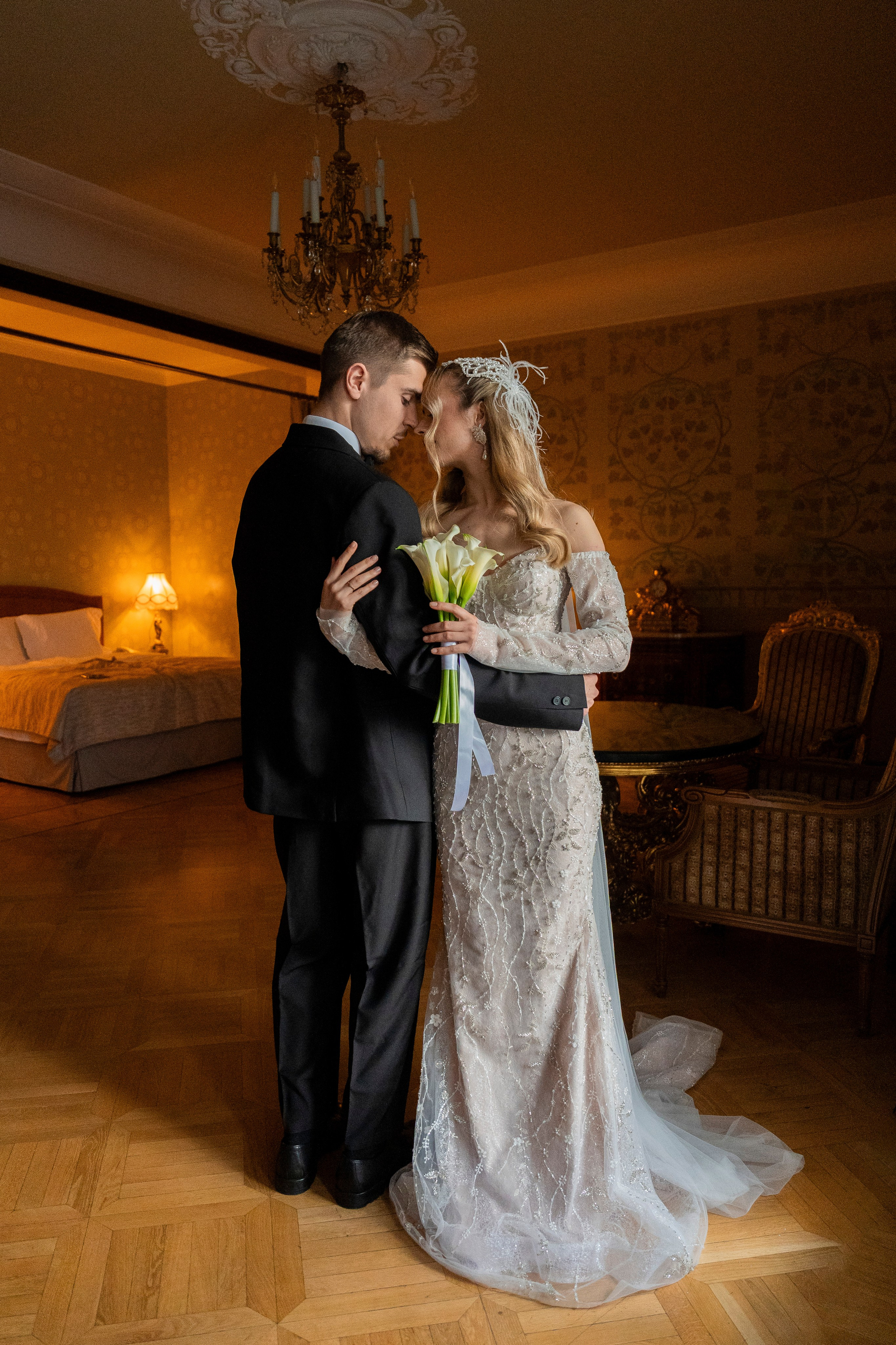 Свадебная фотосессия в отеле Метрополь. Свадебный фотограф в Москве Анна Полушина