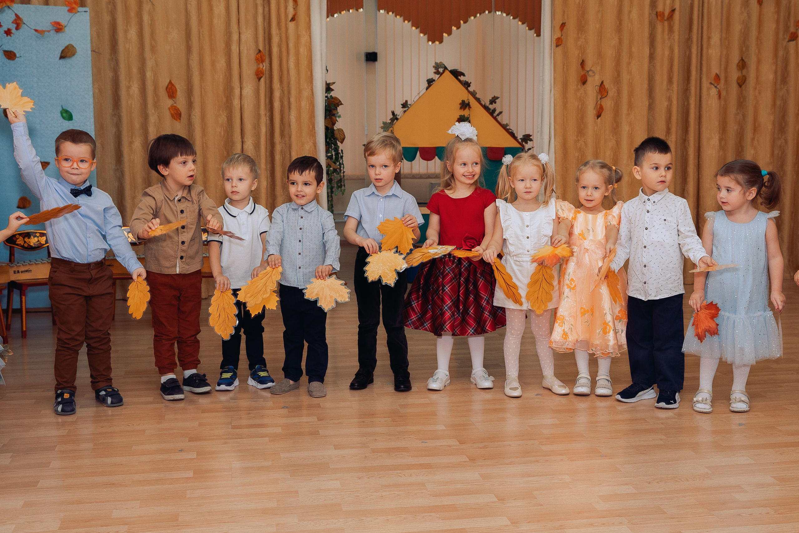 Праздник осени в средней группе детского сада. Фотограф и режиссер Московко Екатерина