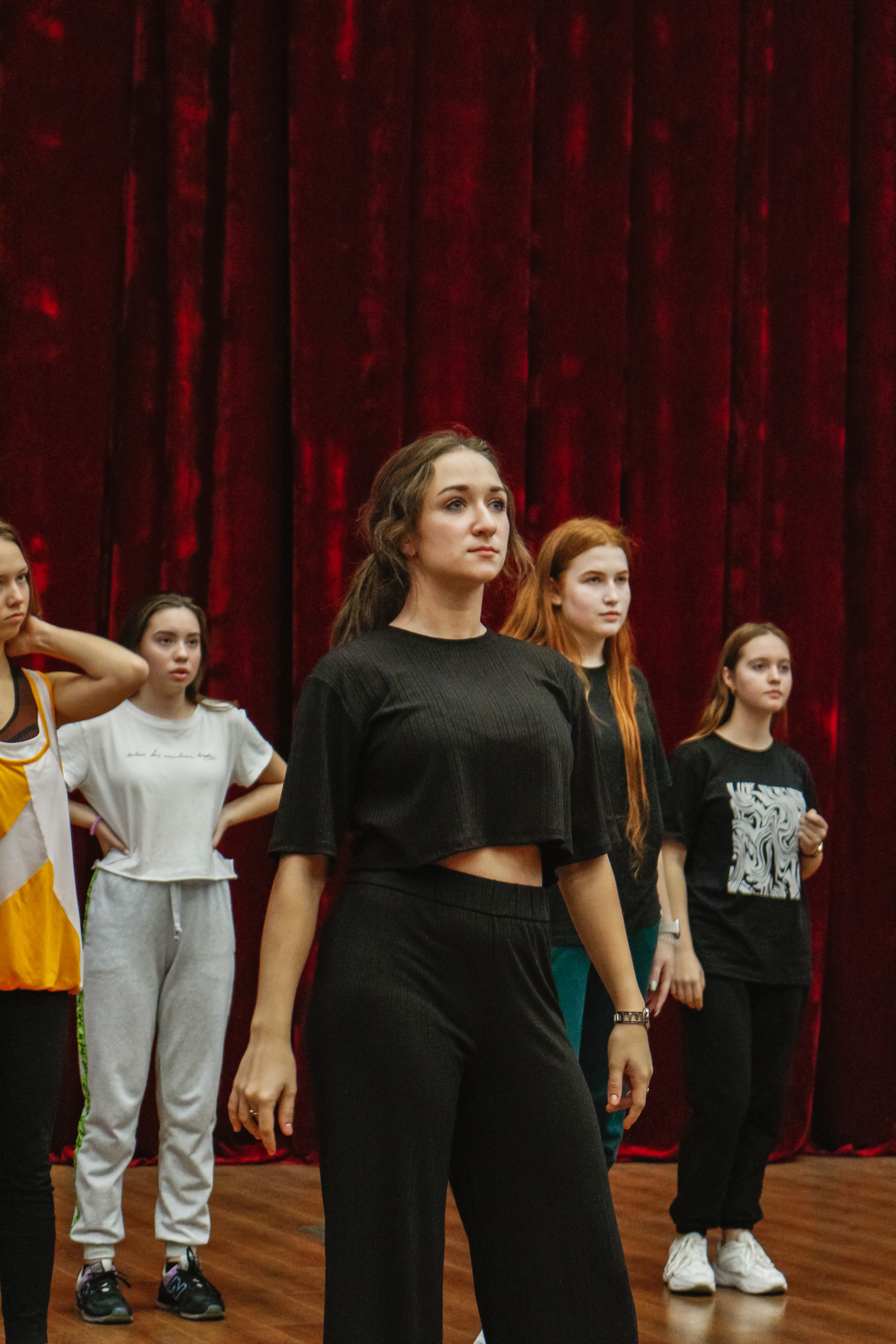 Репортажная съемка проекта "Капустник" 2022. Фотоаппарат: Canon 550D. Объектив: Canon EF-S 18-55mm f/3.5-5.6 IS STM