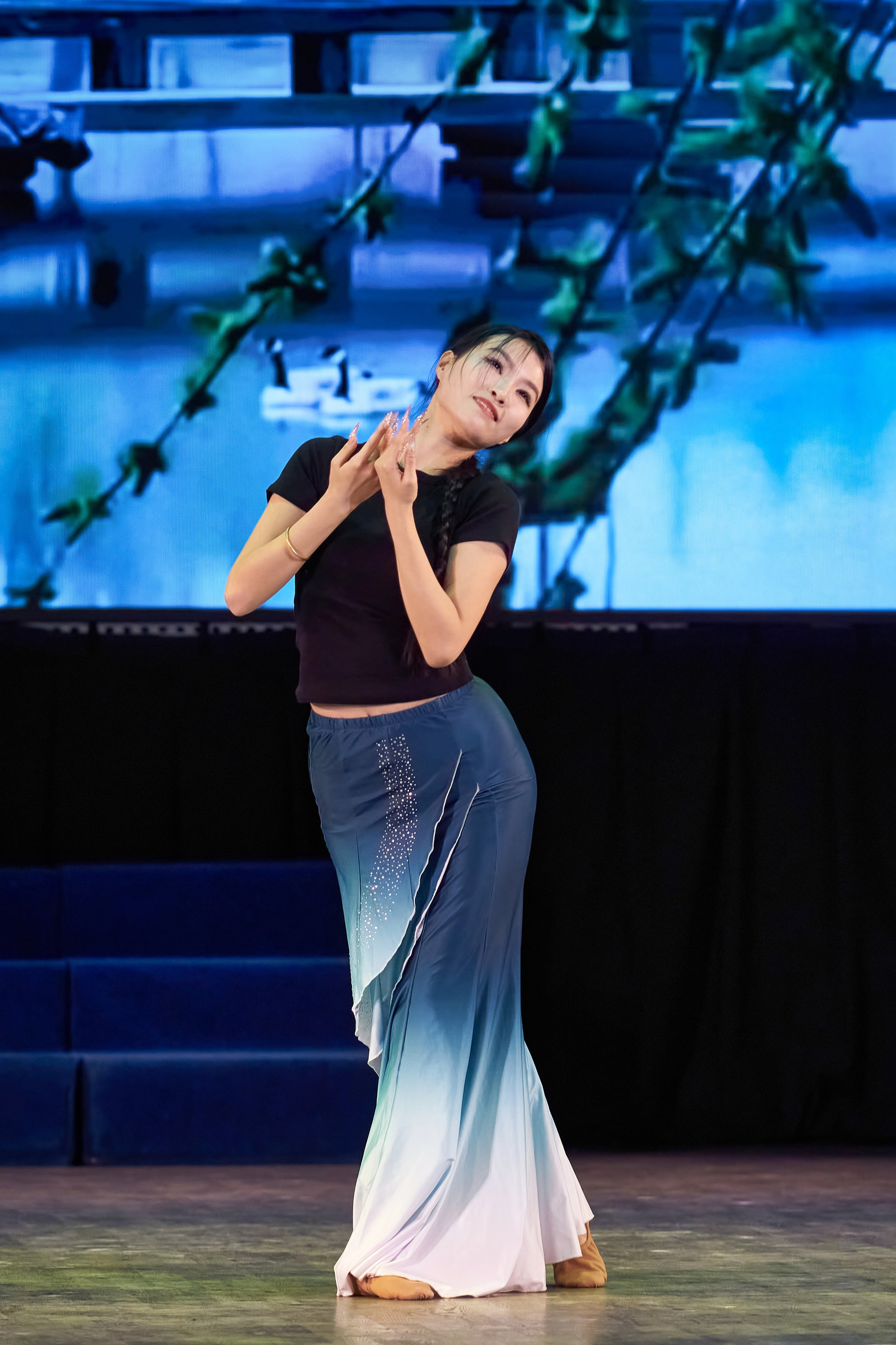 Лю Вэй. Китай. Танец встречи с весной