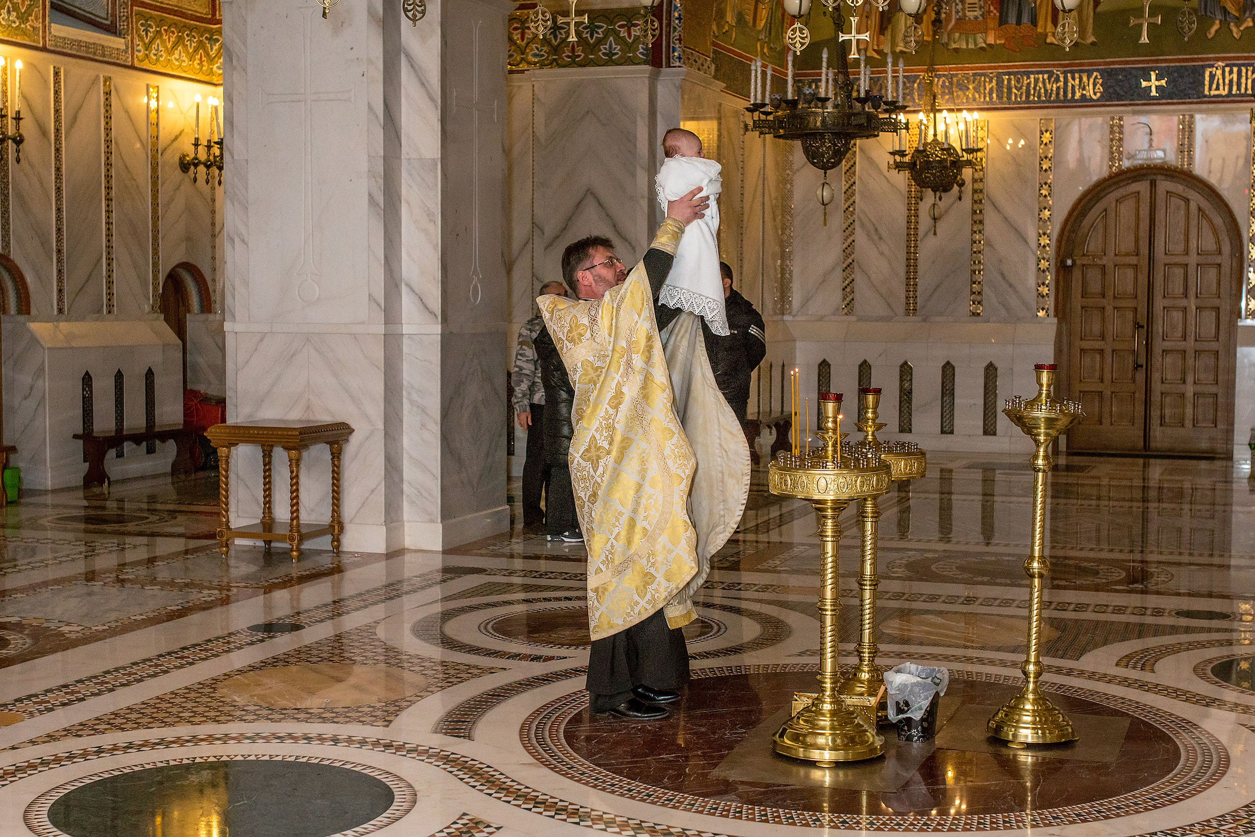 Крещение в храме Покрова Пресвятой Богородицы в Ясенево, Москва