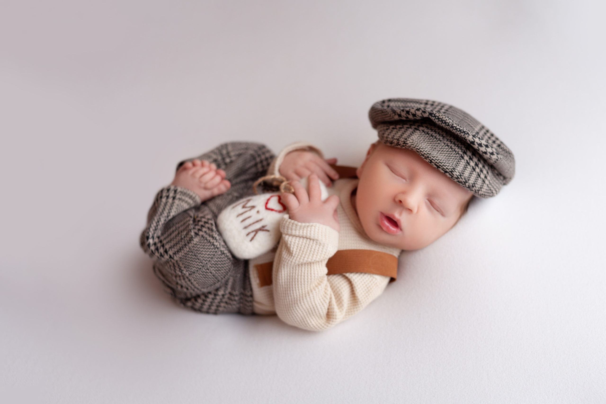 Мальчики. Фотограф новорожденных г. Подольск, г. Жуковский, весь юг Москвы и Моск.обл