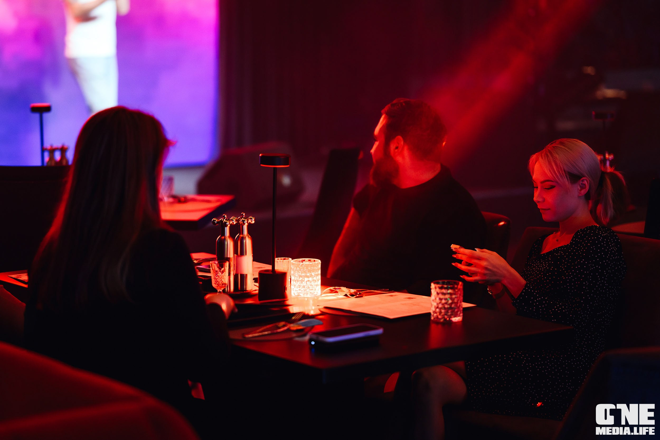 Фоторепортаж с вечеринки в Океане. One Media Life: фоторепортажи, фотоотчеты с мероприятий и заведений