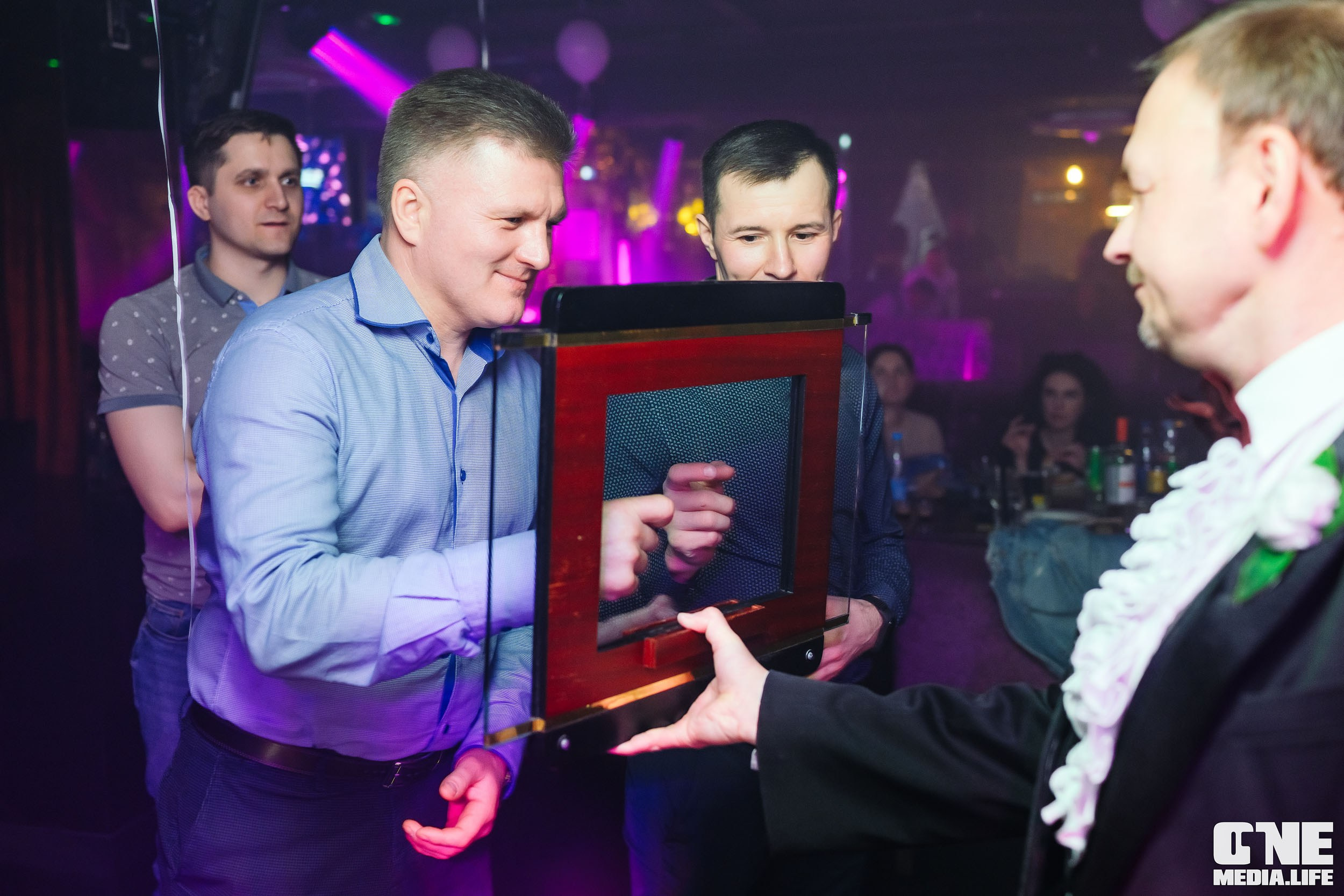 Фоторепортаж из караоке-клуба Эйфория. One Media Life: фоторепортажи, фотоотчеты с мероприятий и заведений