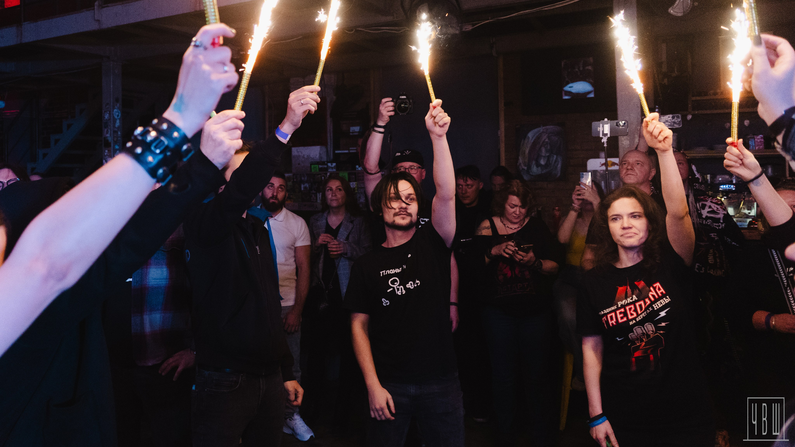 ШардаМ, 04.11.2025, Ласточка. Человек в Шляпе