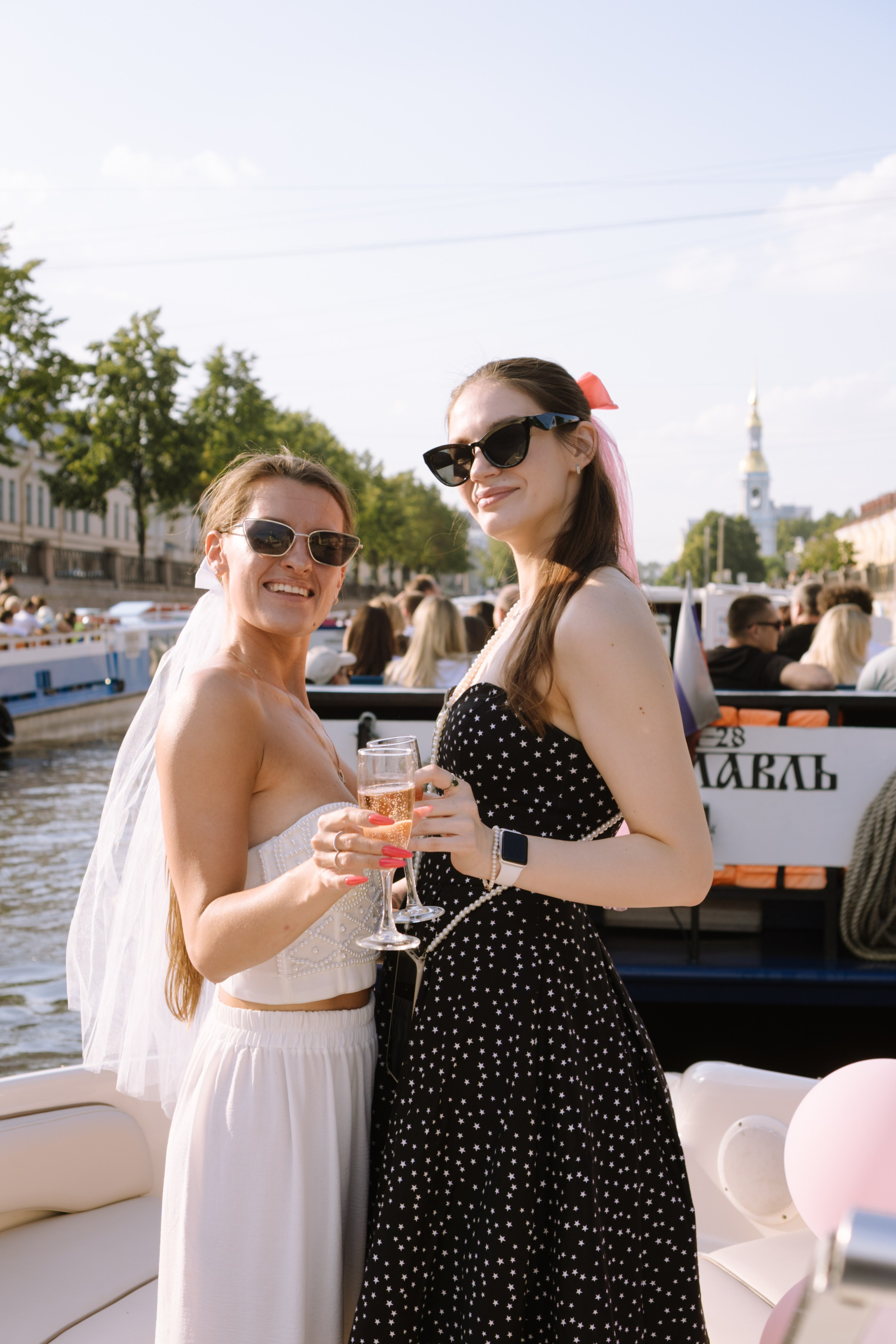 ДЕВИЧНИК НА КАТЕРЕ. Профессиональный фотограф, Санкт-Петербург — Виктория Богомолова
