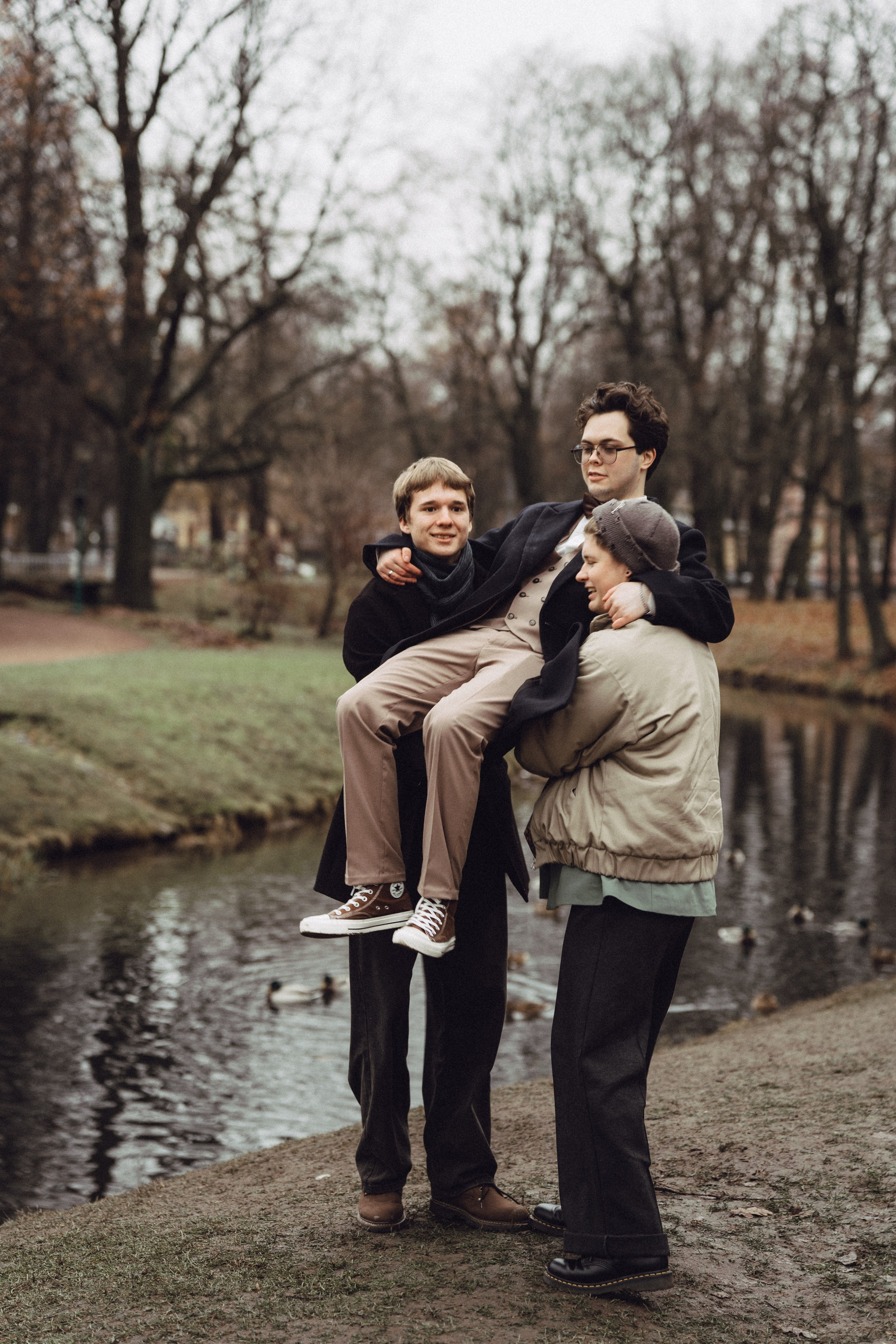 СВАДЕБНАЯ СЬЕМКА ВО ВТОРОМ ДВОРЦЕ С ГОСТЯМИ И ПРОГУЛКА В ТАВРИЧЕСКОМ САДУ. Профессиональный фотограф, Санкт-Петербург — Виктория Богомолова