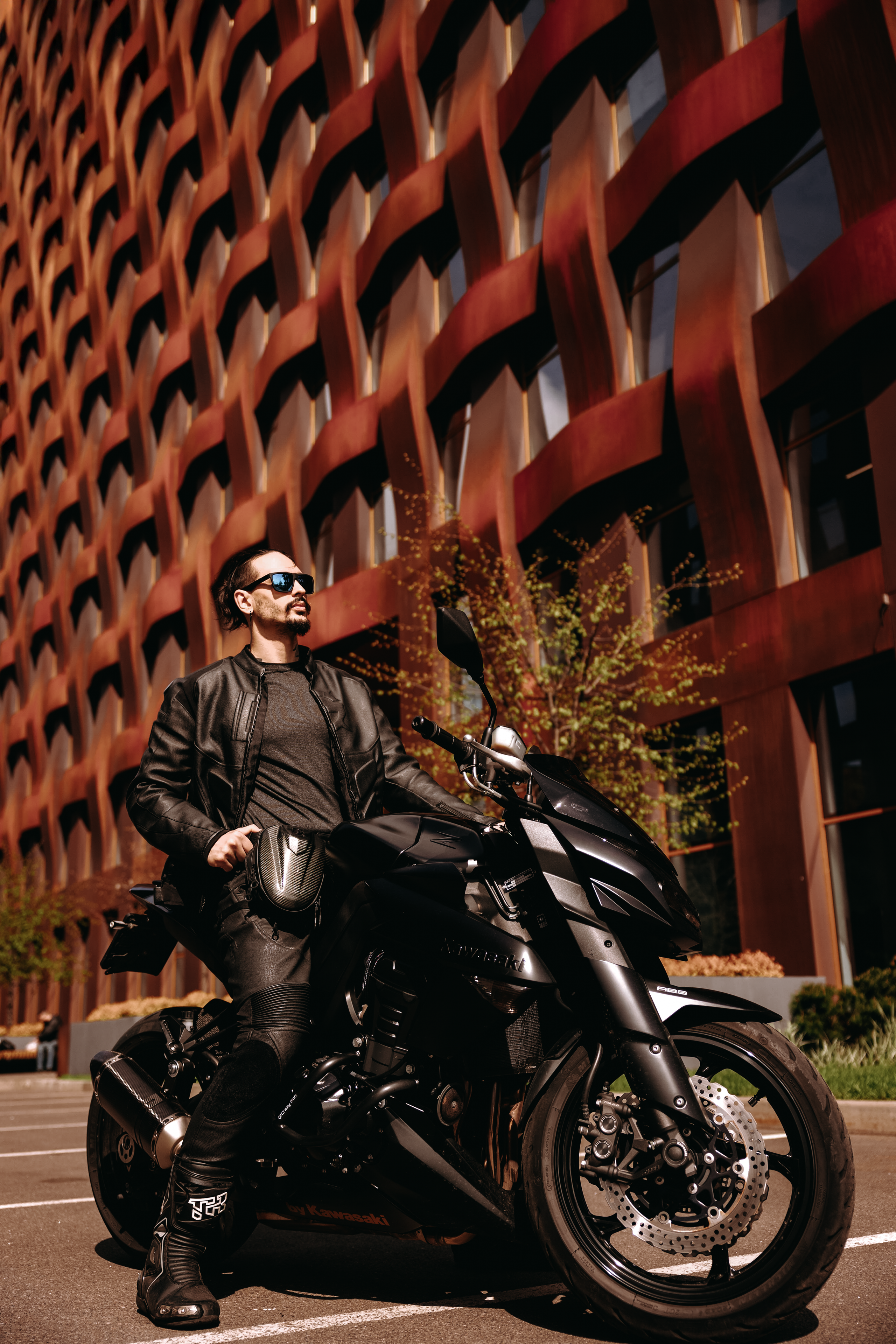 МОТО. Женский и свадебный фотограф в Санкт-Петербурге Элизабет Ланцова. Будуарные съемки, свадебные съемки, лавстори, контент-съемка