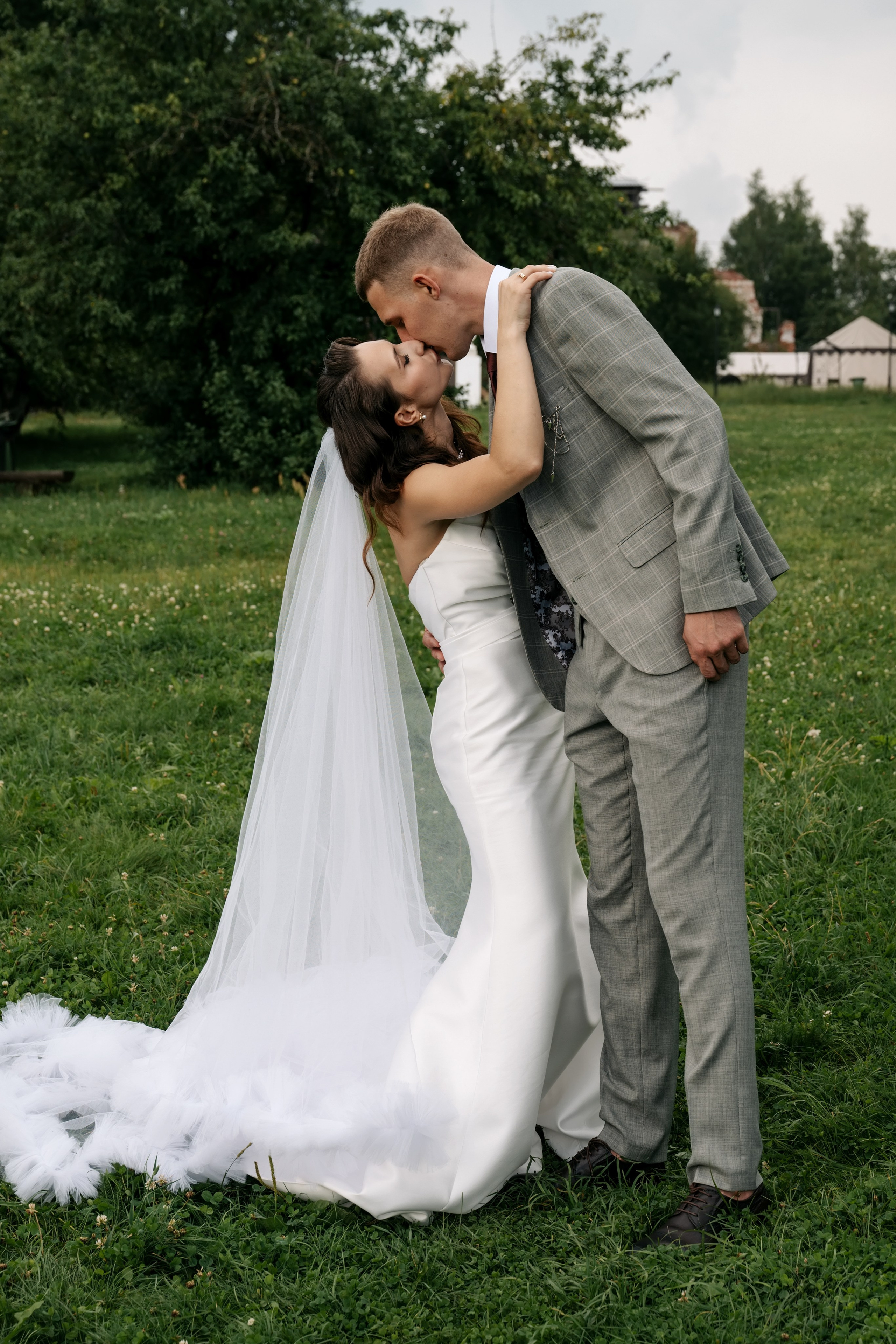 Свадьба в Гребнево в Трубецком. Свадебный и семейный фотограф Виктория Носачёва. Щелково, Москва и МО