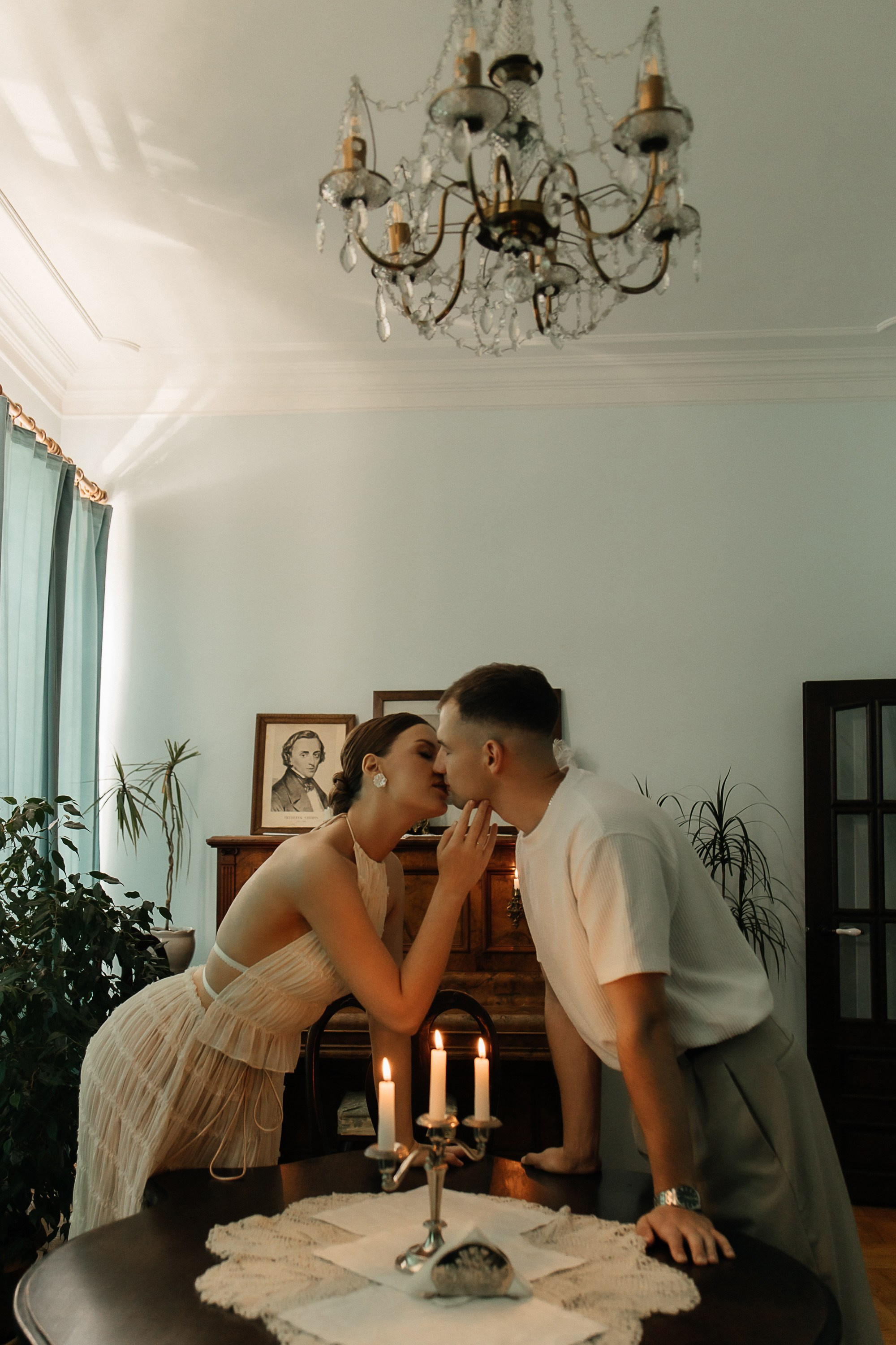 Свадьба в ретро-квартире. Свадебный и семейный фотограф Виолетта Сидельникова. Краснодар, Россия, Беларусь, Европа