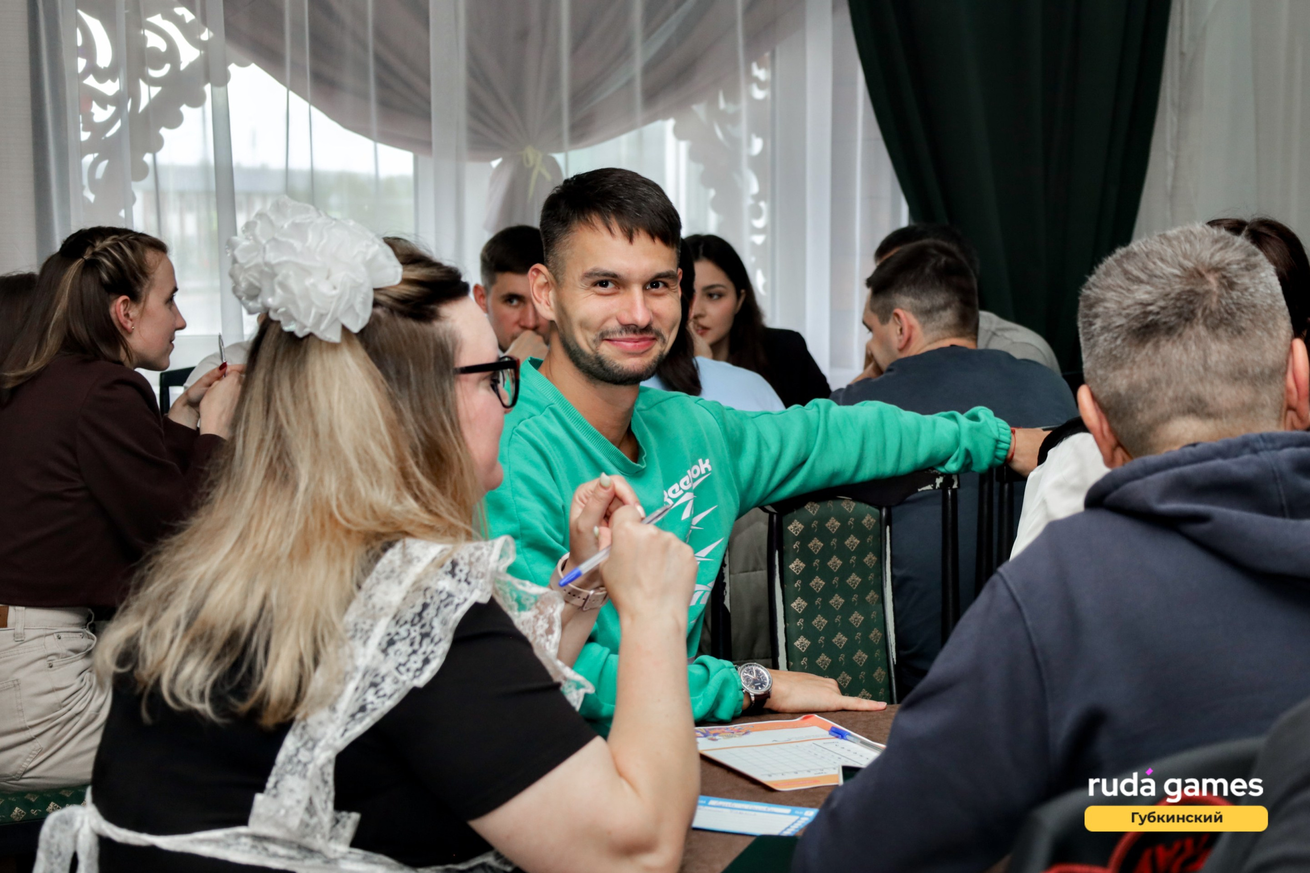 1 сентября. Фотограф в Губкинском | Александра Артамонова