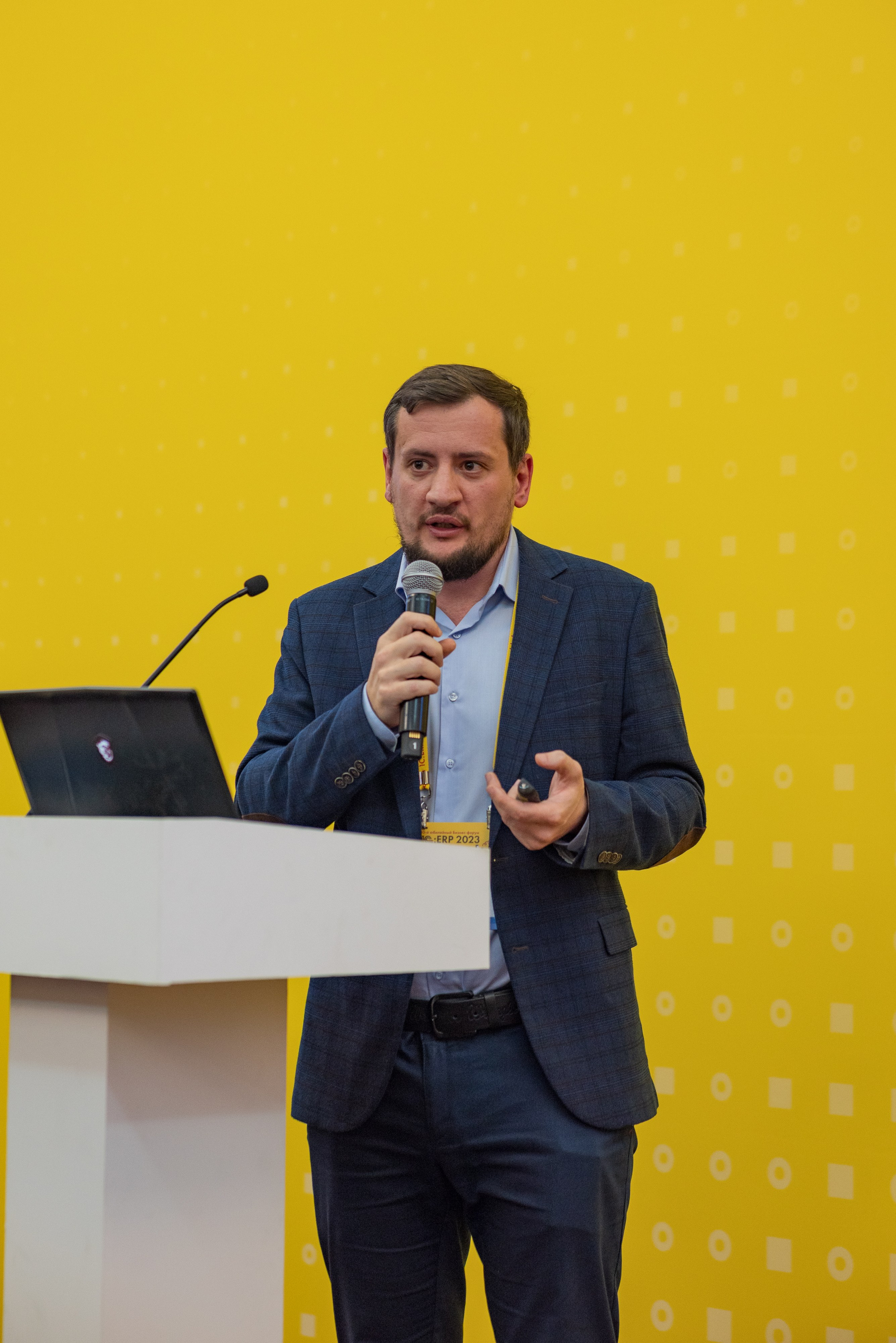 Форум 1С Крокус Сити Холл. Выпускные альбомы Москва и МО. Школьный и семейный фотограф