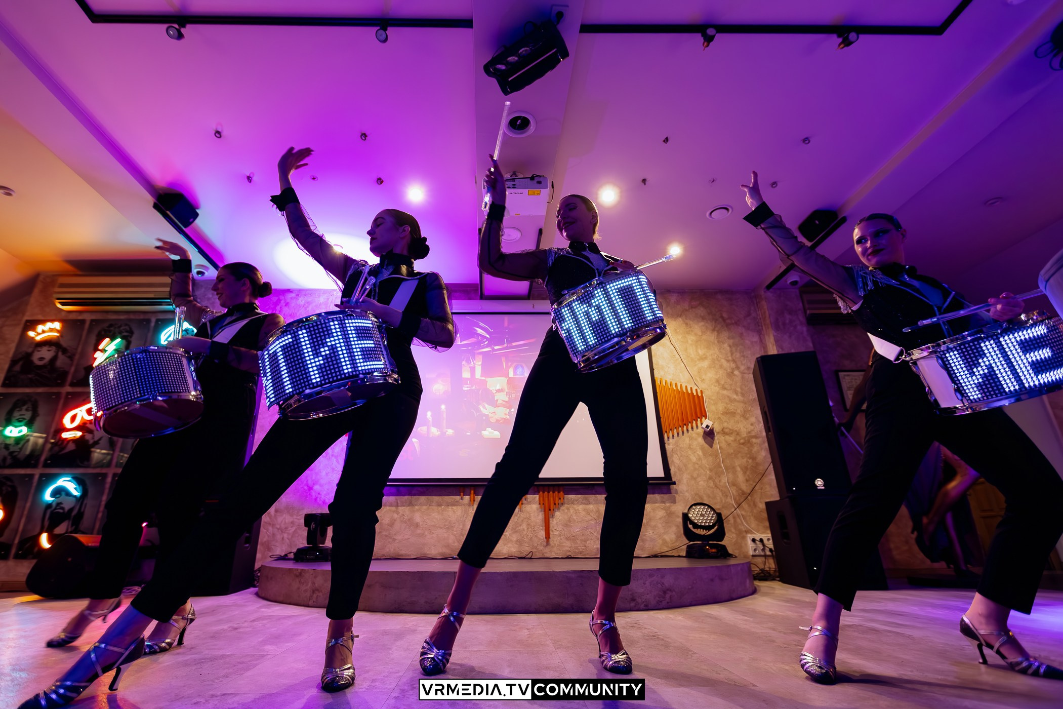 Выходные в караоке-баре «Империя»