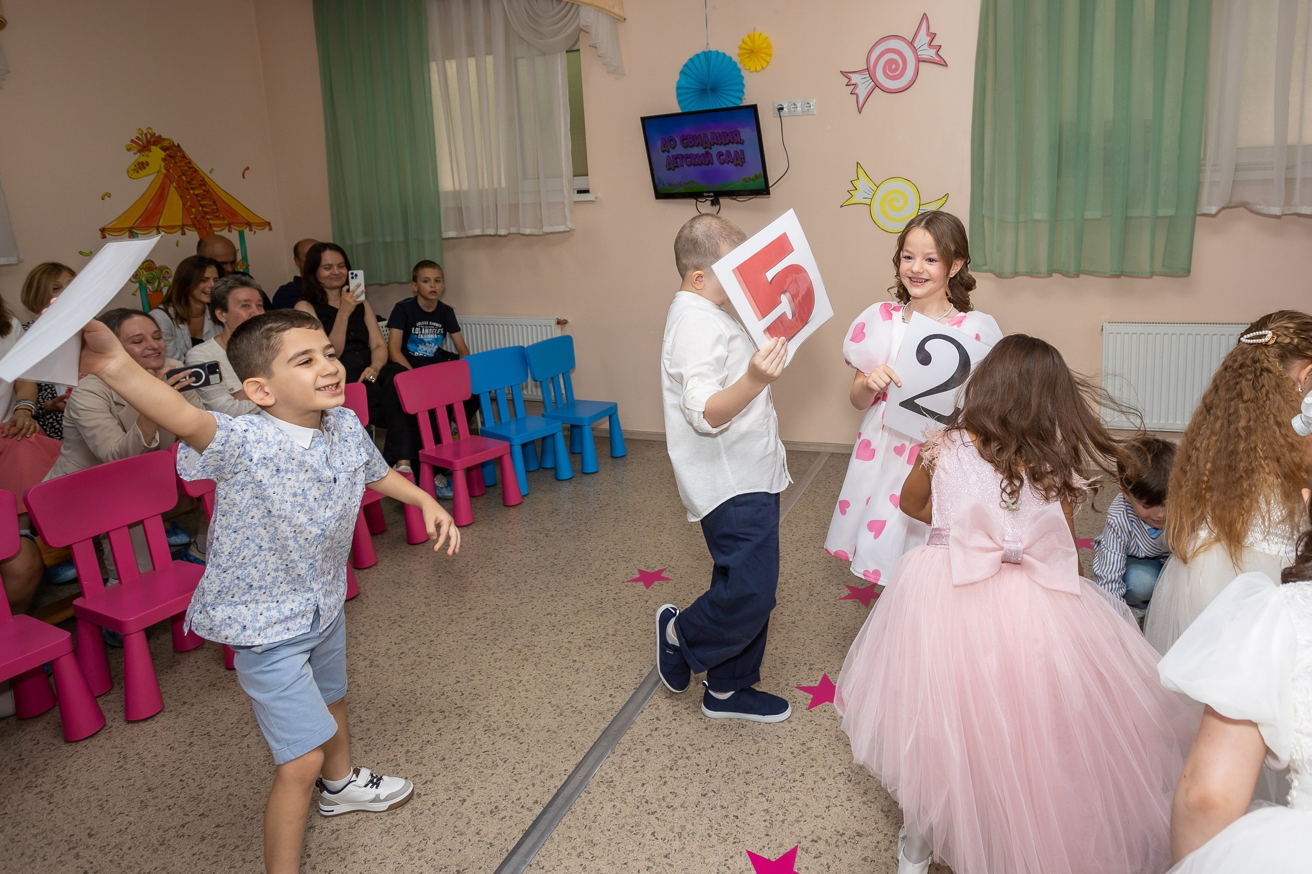 Выпускной Детский сад, 2 часа, 8000. Выпускные альбомы Майкоп, Краснодар Елена Золотарева