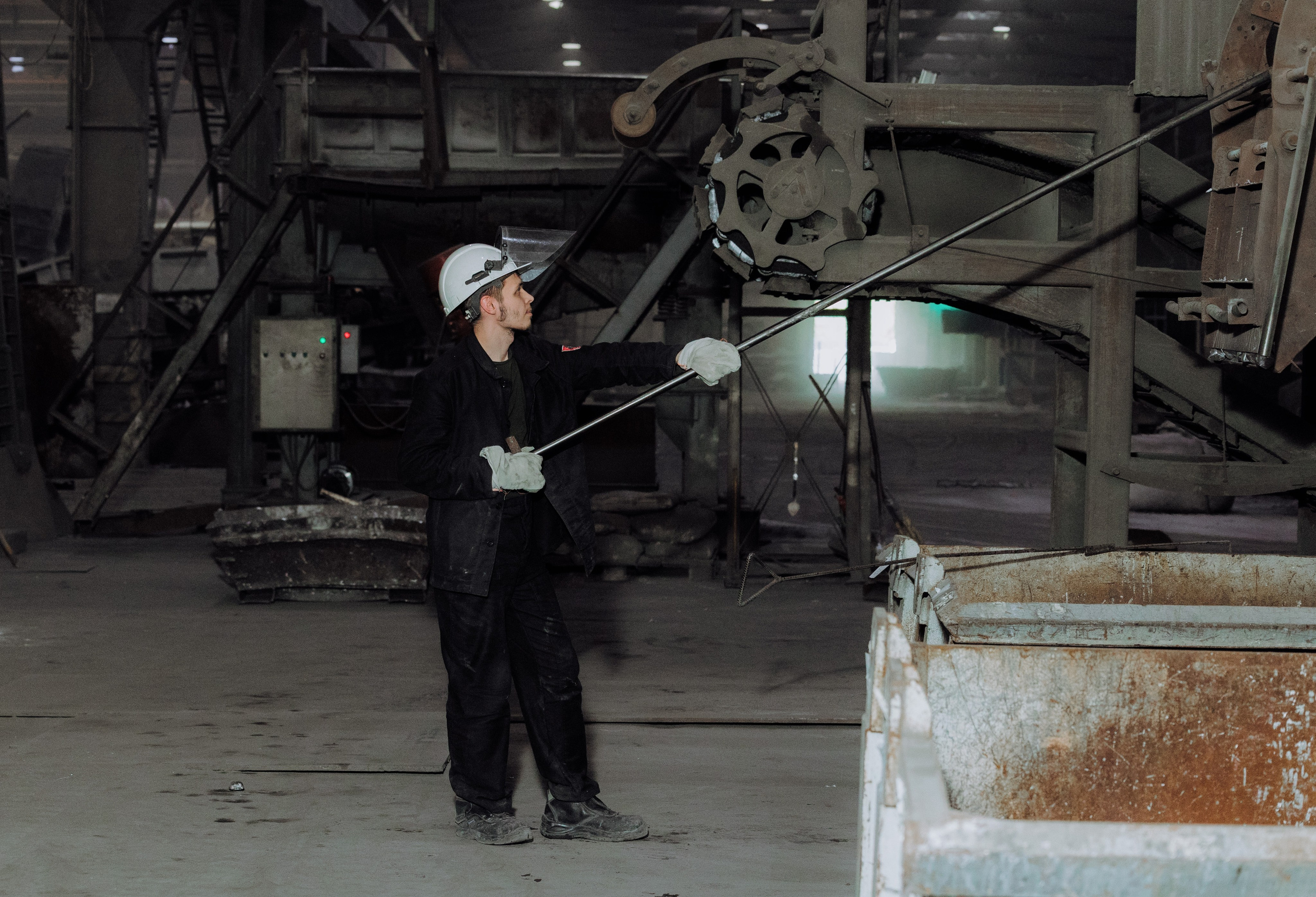 ФОТОСЪЕМКА ПРОИЗВОДСТВ. АНДРЕЙ ШИРКАЛИН РЕПОРТАЖНЫЙ ФОТОГРАФ МОСКВА НА КОРПОРАТИВ, ДЕНЬ РОЖДЕНИЯ, БАНКЕТ, КОНФЕРЕНЦИЮ, ТИМБИЛДИНГ