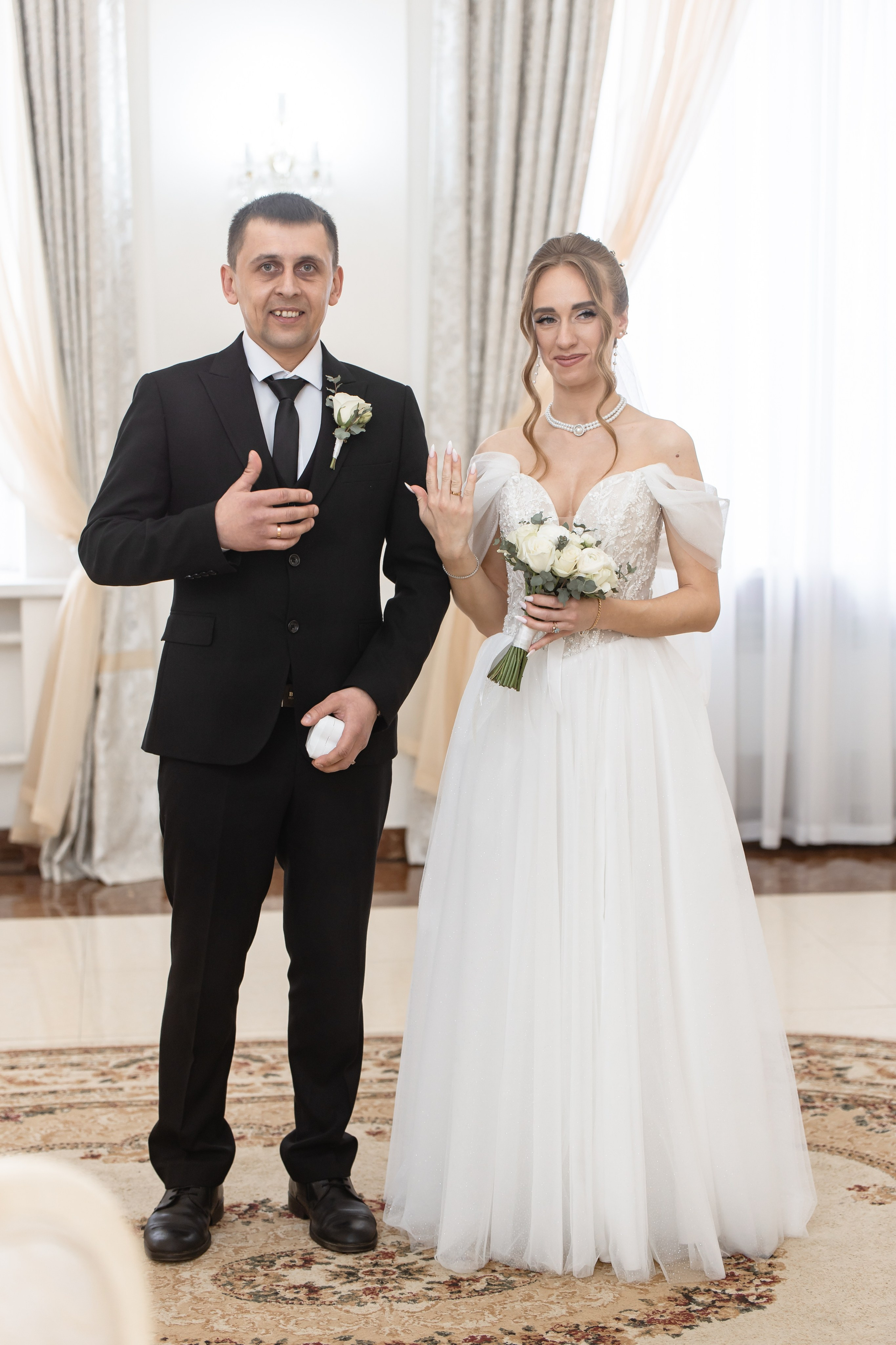 Анонс свадебных фотографий Вики и Александра. Фотограф Михаил Александров