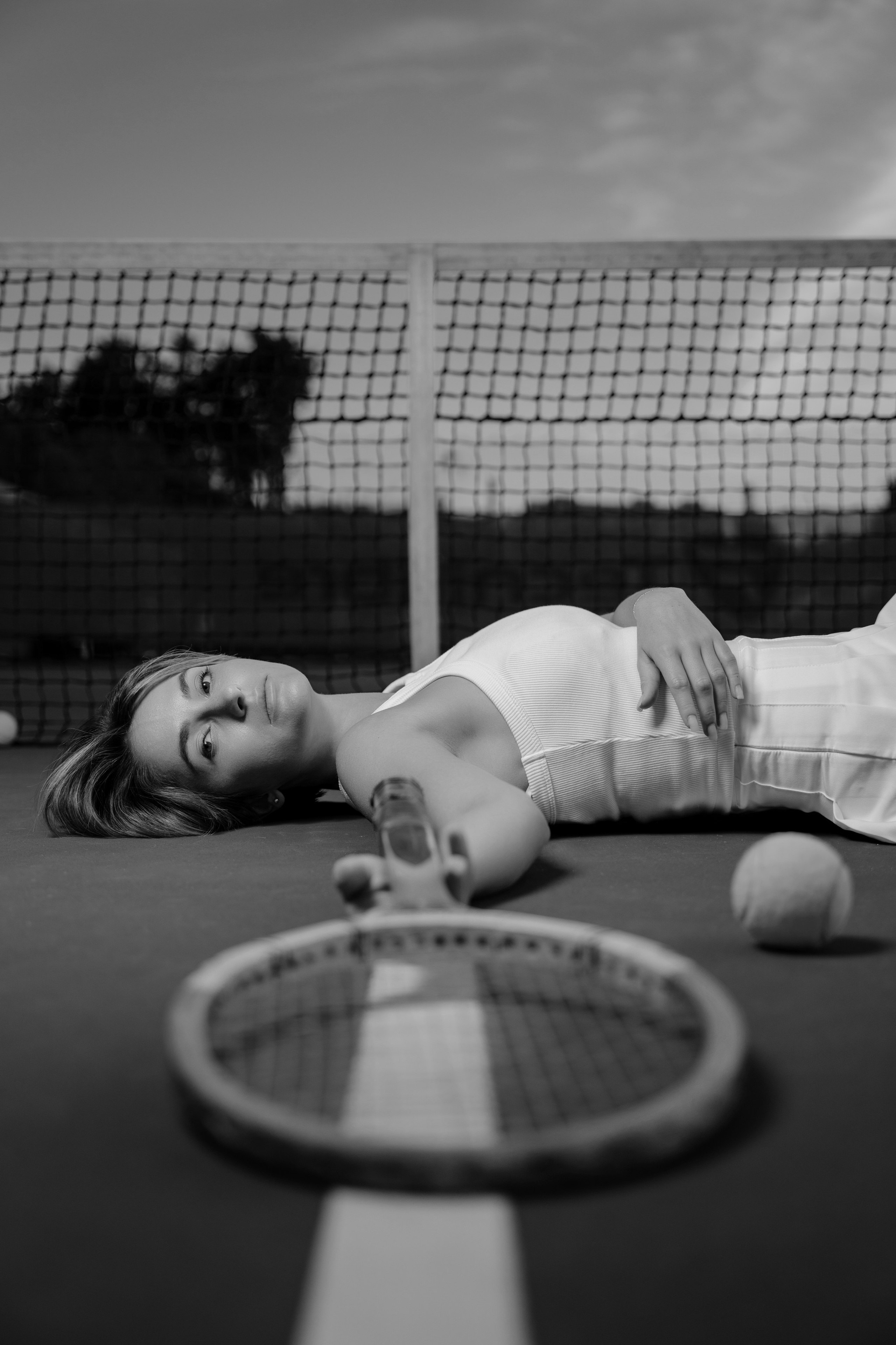 Фотосессия на тенисном корте для девушки. Репортажный фотограф Москва Сергей Дружинин