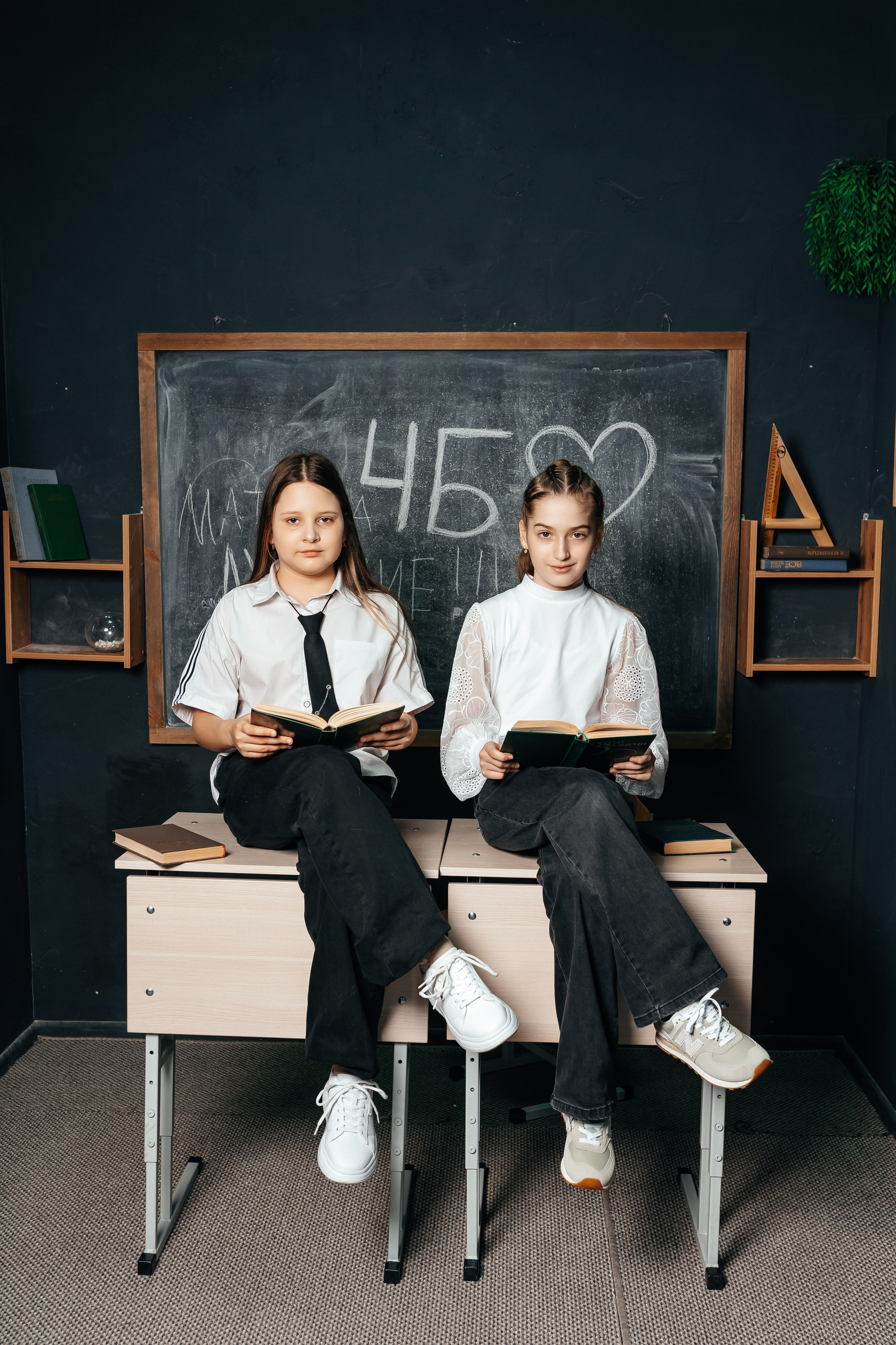 В студии. 4 класс. Фотограф Ким Наталья в Красноярске