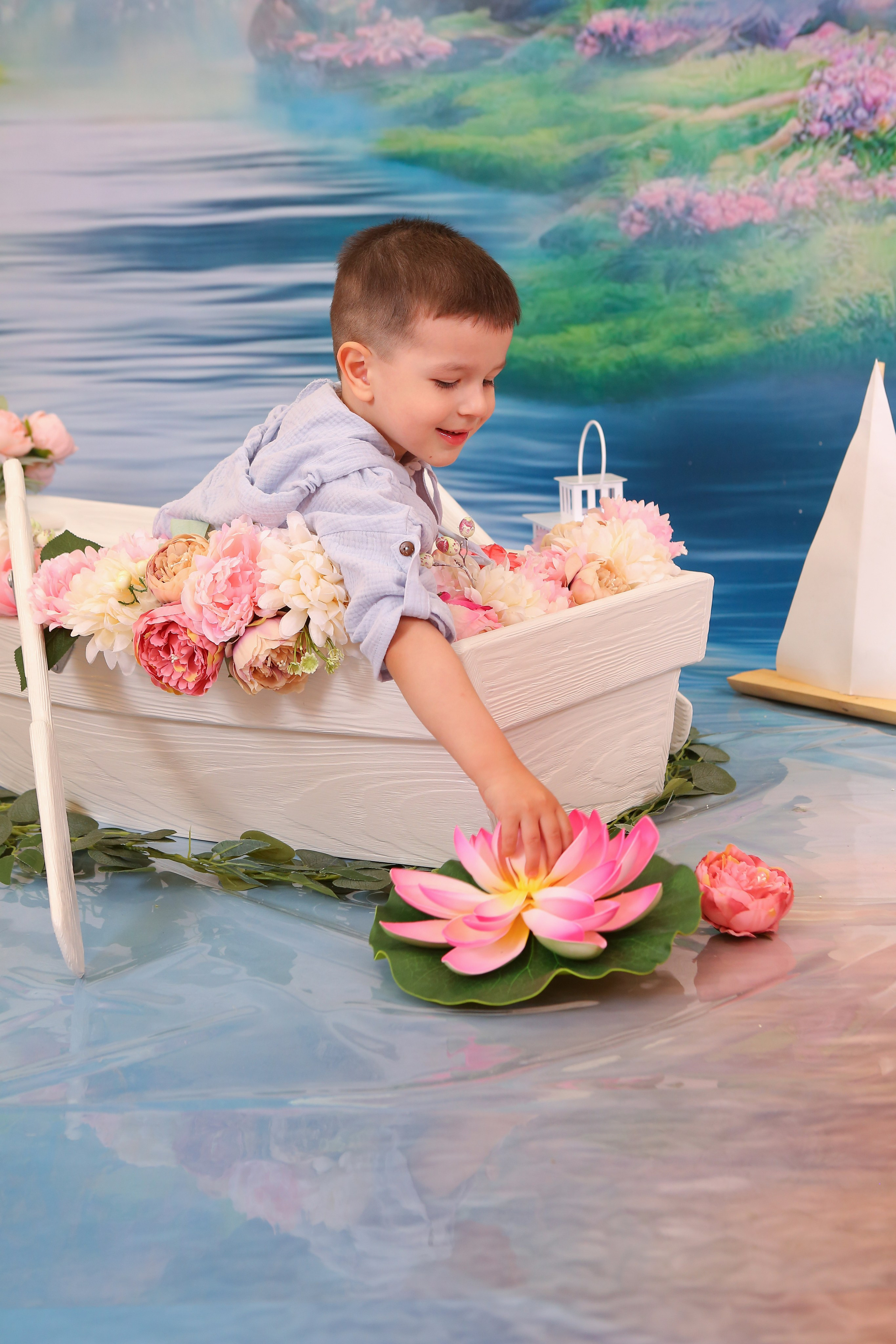 Цветочная лодка. Студия детской и семейной фотографии 12кадров