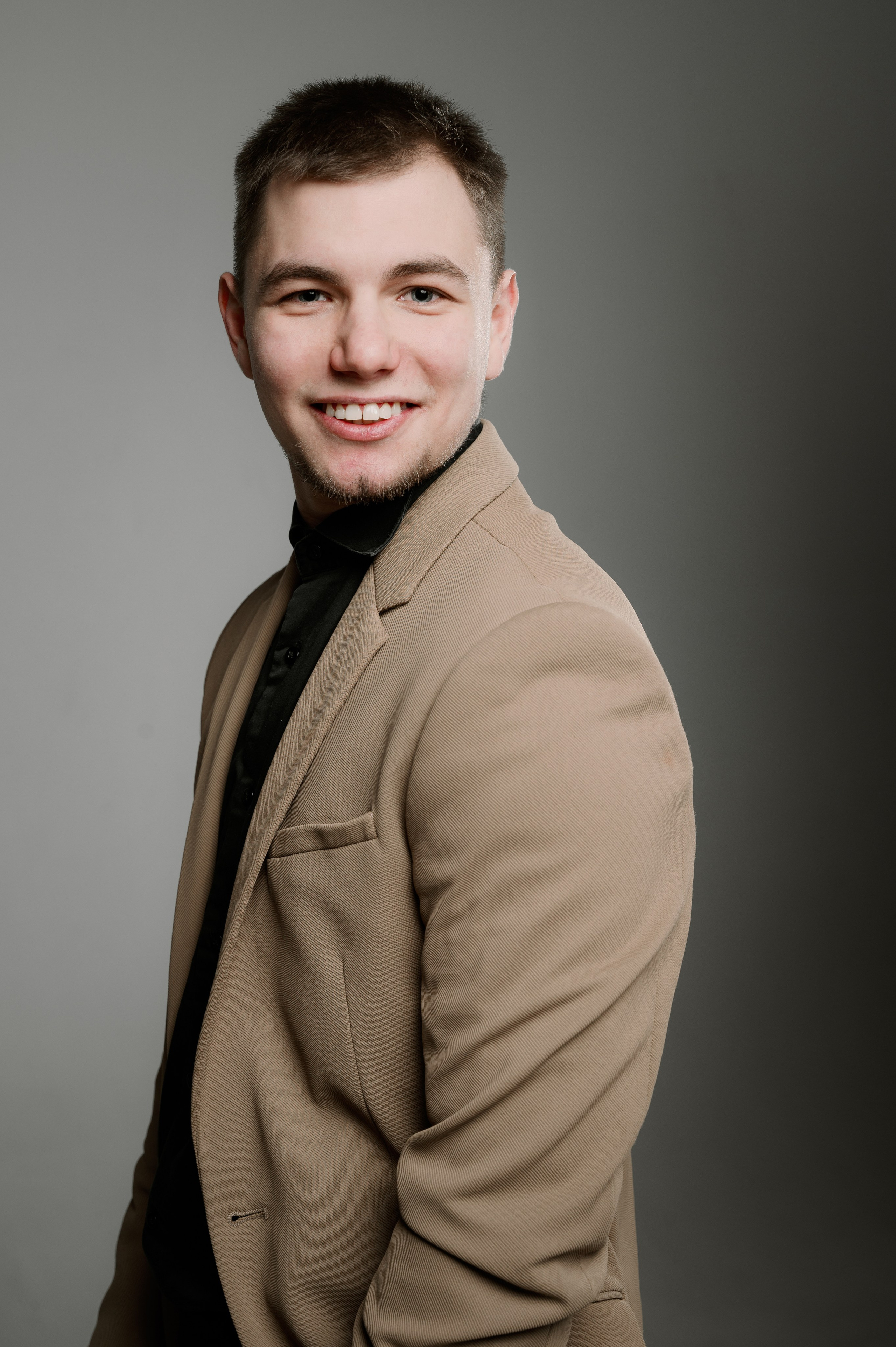 Ведущий ярких событий. Свадебный фотограф Константинова Елена