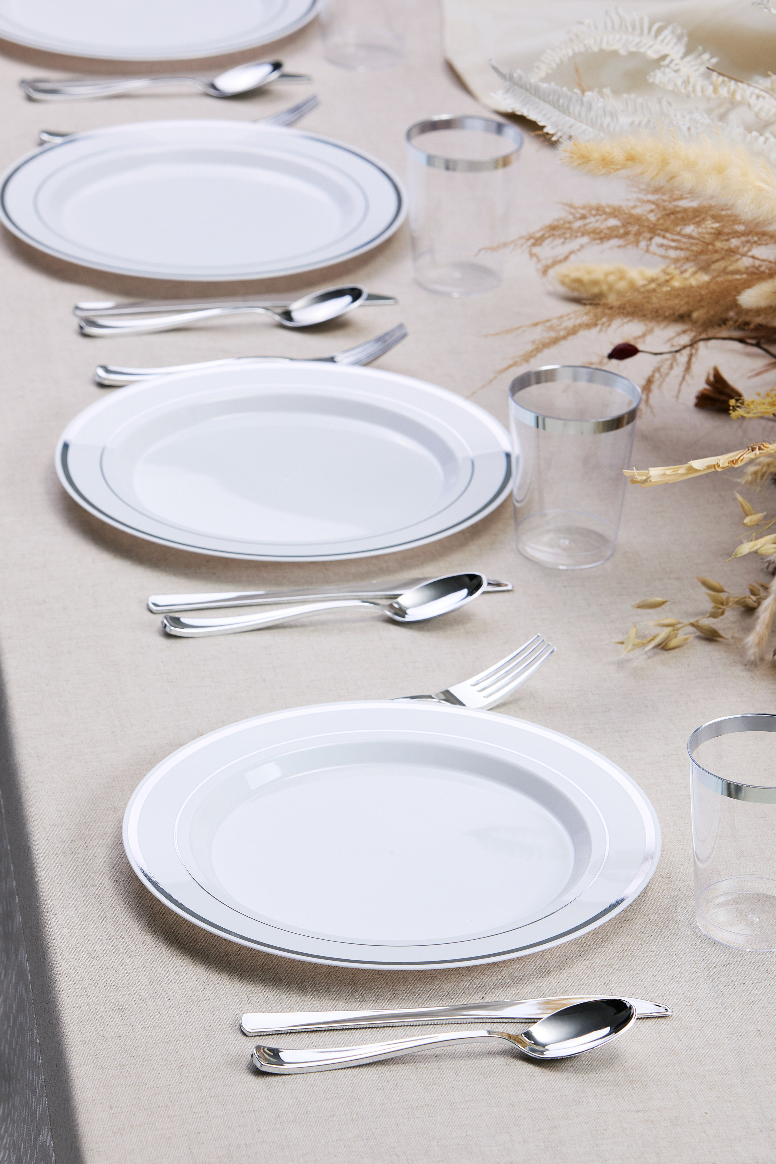 Пластиковая посуда. Сайт о предметной, имиджевой и портретной фотографии, фотограф Фил Киреев