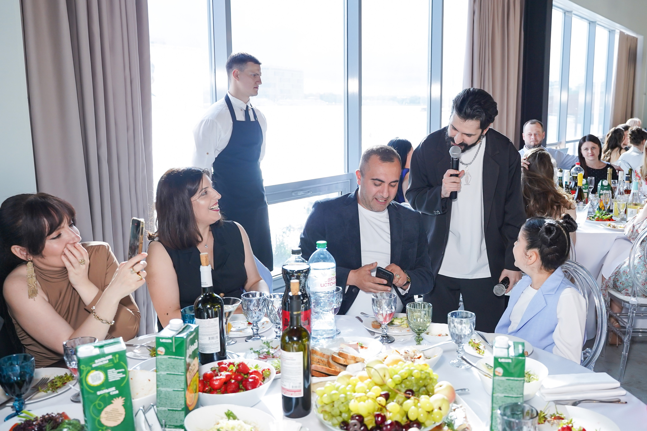 Выпускные. Репортажный фотограф и видеограф в Санкт-Петербурге