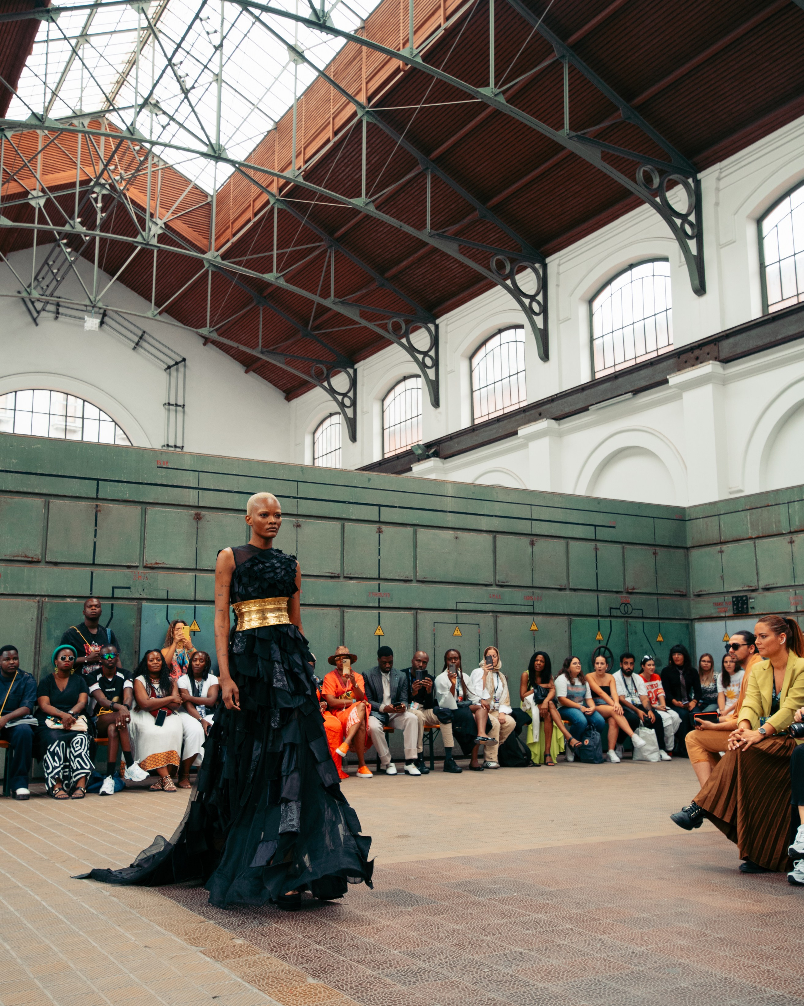 PORTUGAL FASHION WEEK SEPTEMBER 2023. Anastasiia Antoniuk portrait, family and couple photographer, Portugal